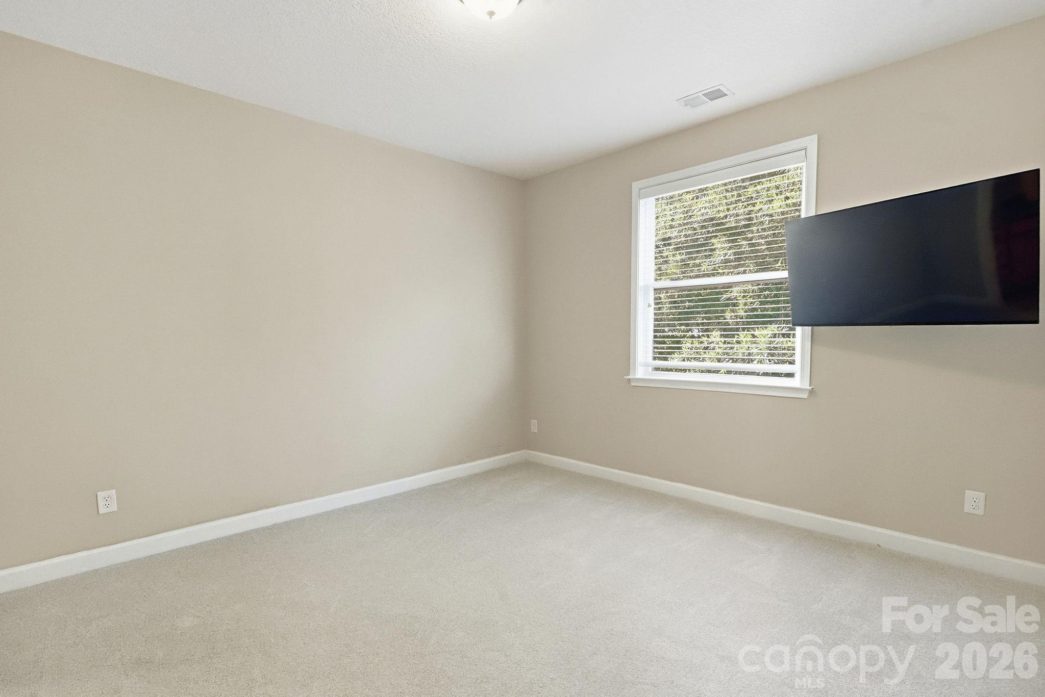 12902 Blakemore Avenue Property Photo 13
