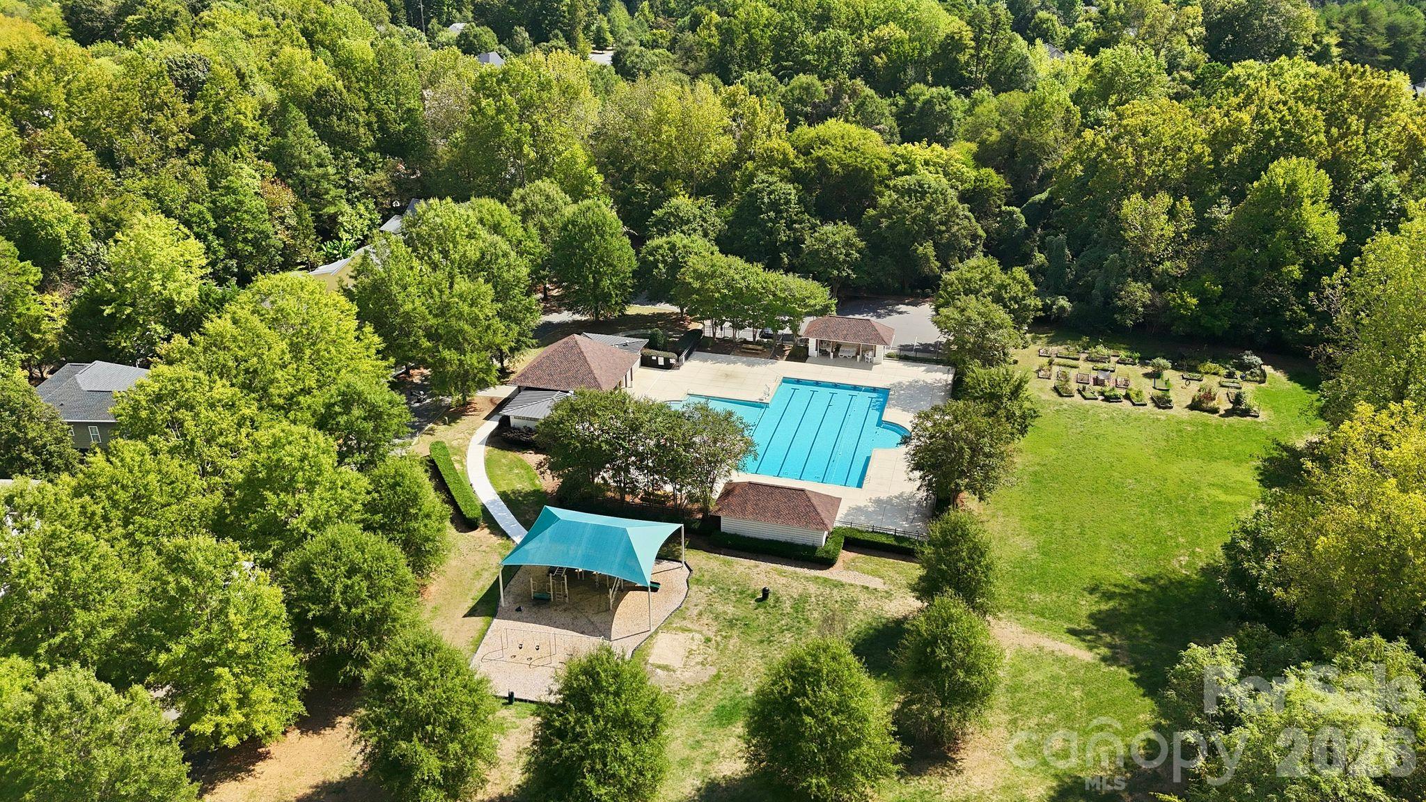 12902 Blakemore Avenue Property Photo 25