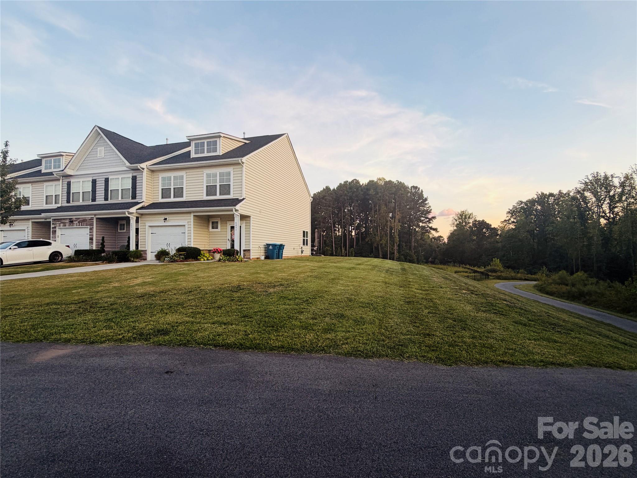 8091 Sheffield Drive Property Photo 3