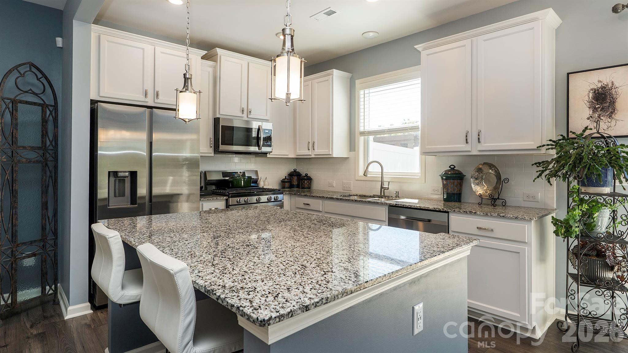8091 Sheffield Drive Property Photo 11
