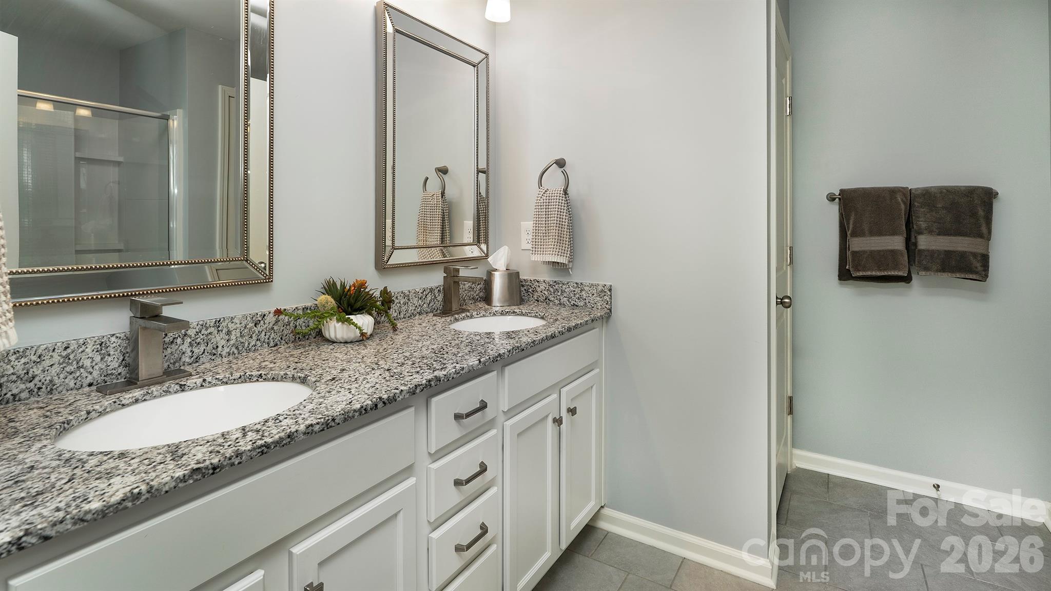 8091 Sheffield Drive Property Photo 18