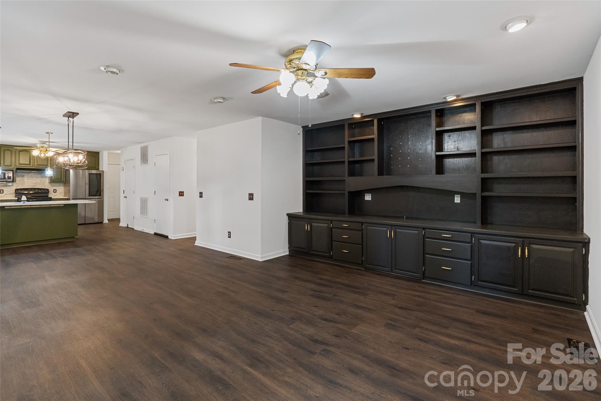 8327 Loma Linda Loop Property Photo 9