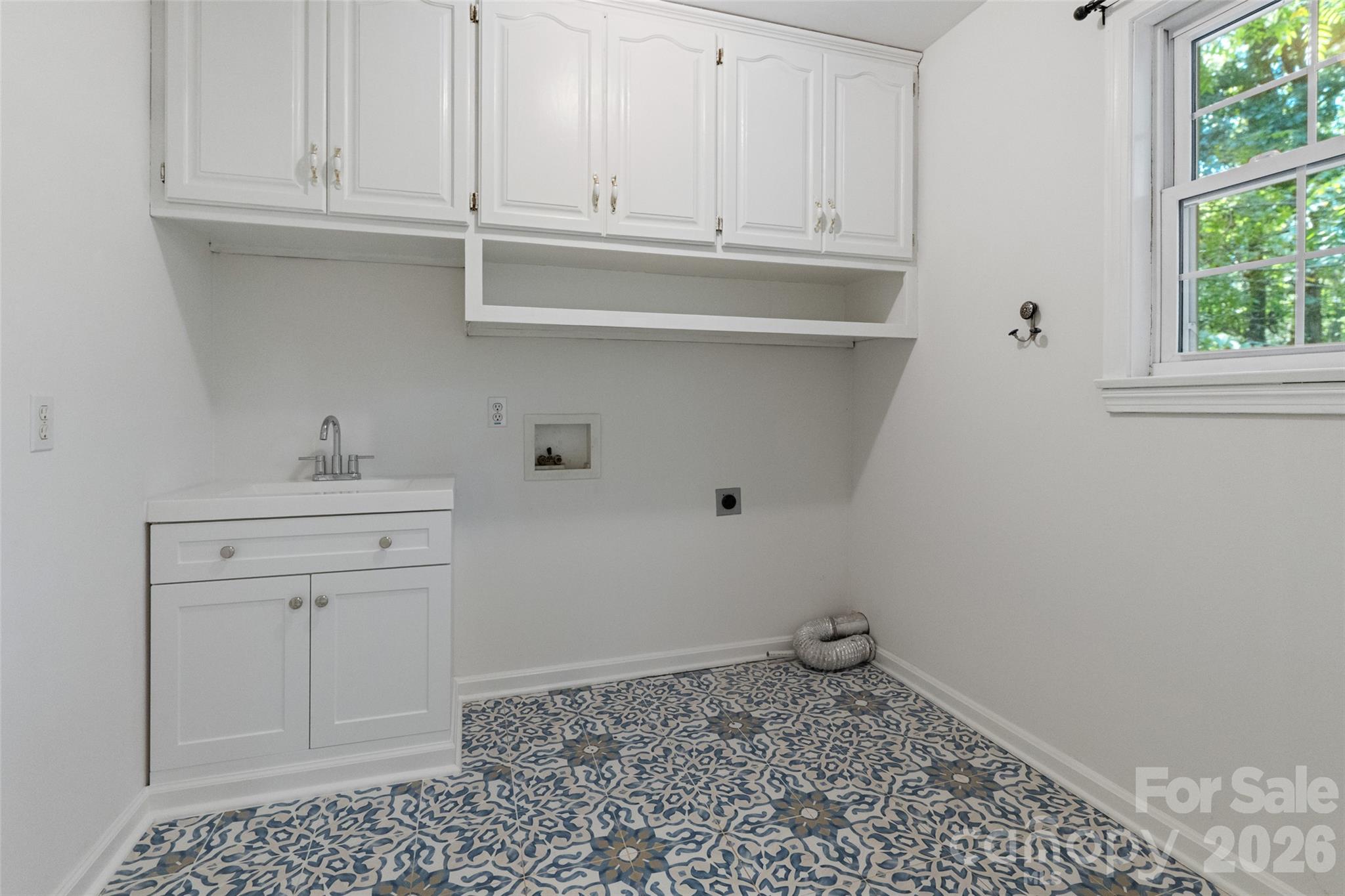 8327 Loma Linda Loop Property Photo 23