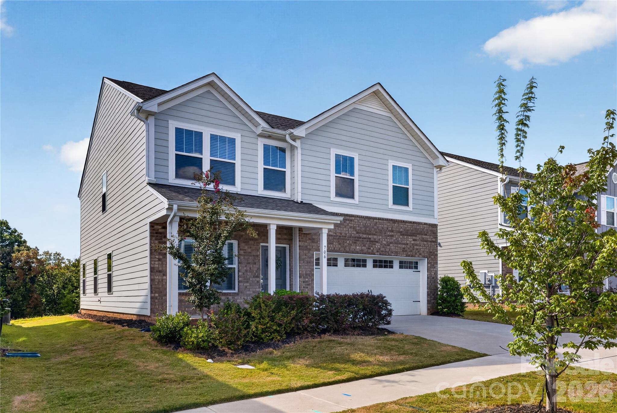 706 Scotch Meadows Loop Property Photo 1