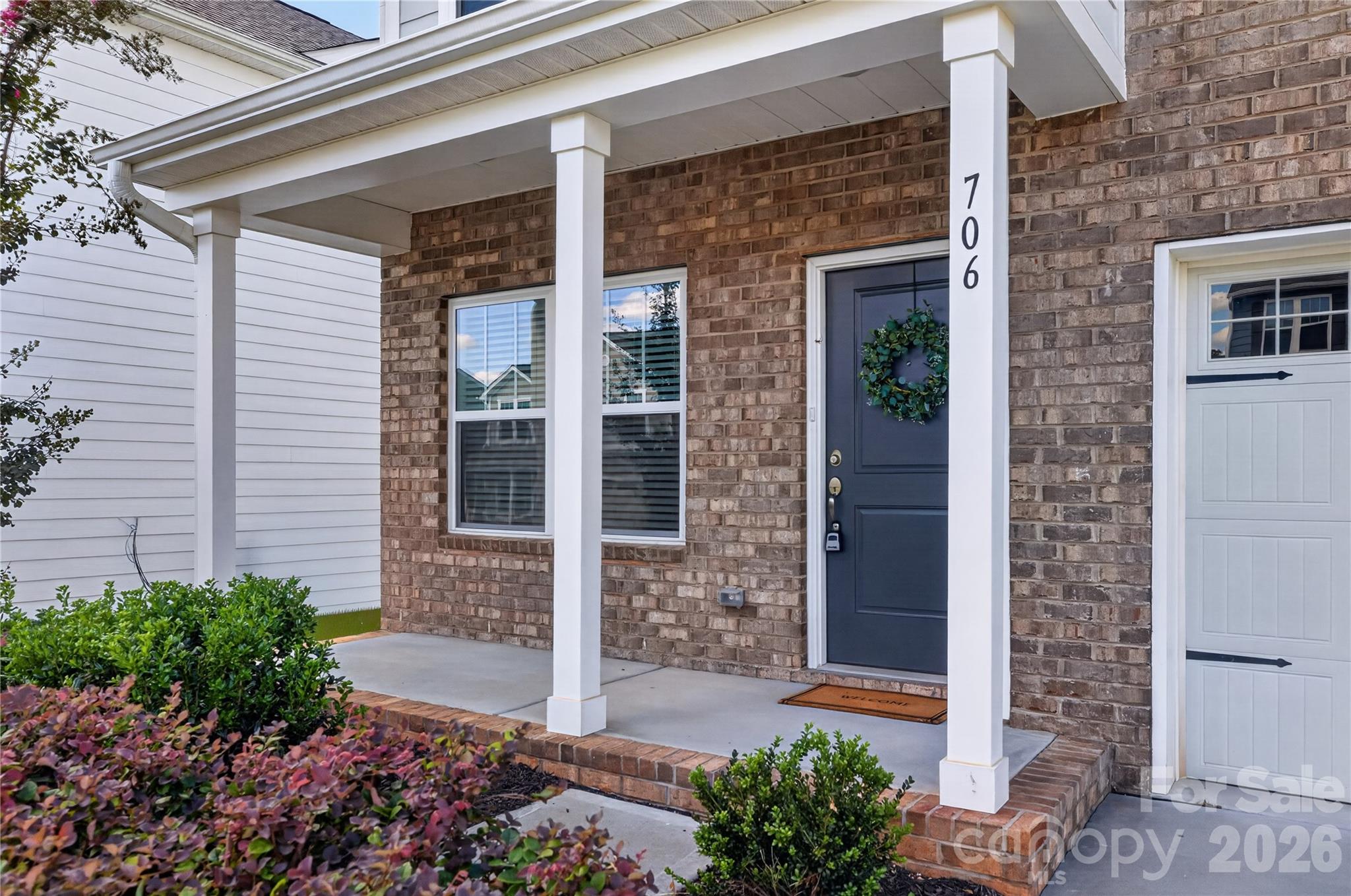 706 Scotch Meadows Loop Property Photo 4