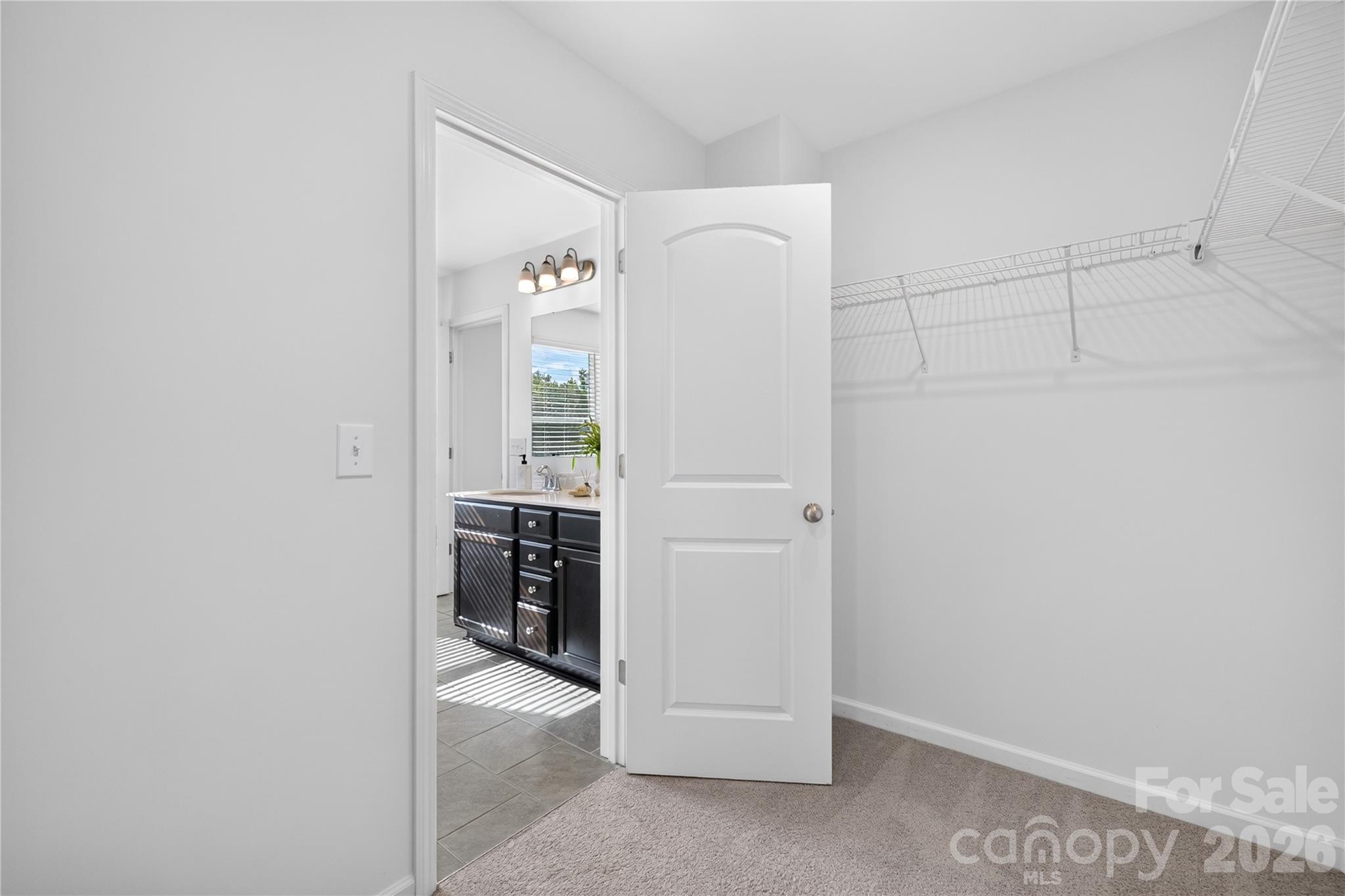 706 Scotch Meadows Loop Property Photo 27