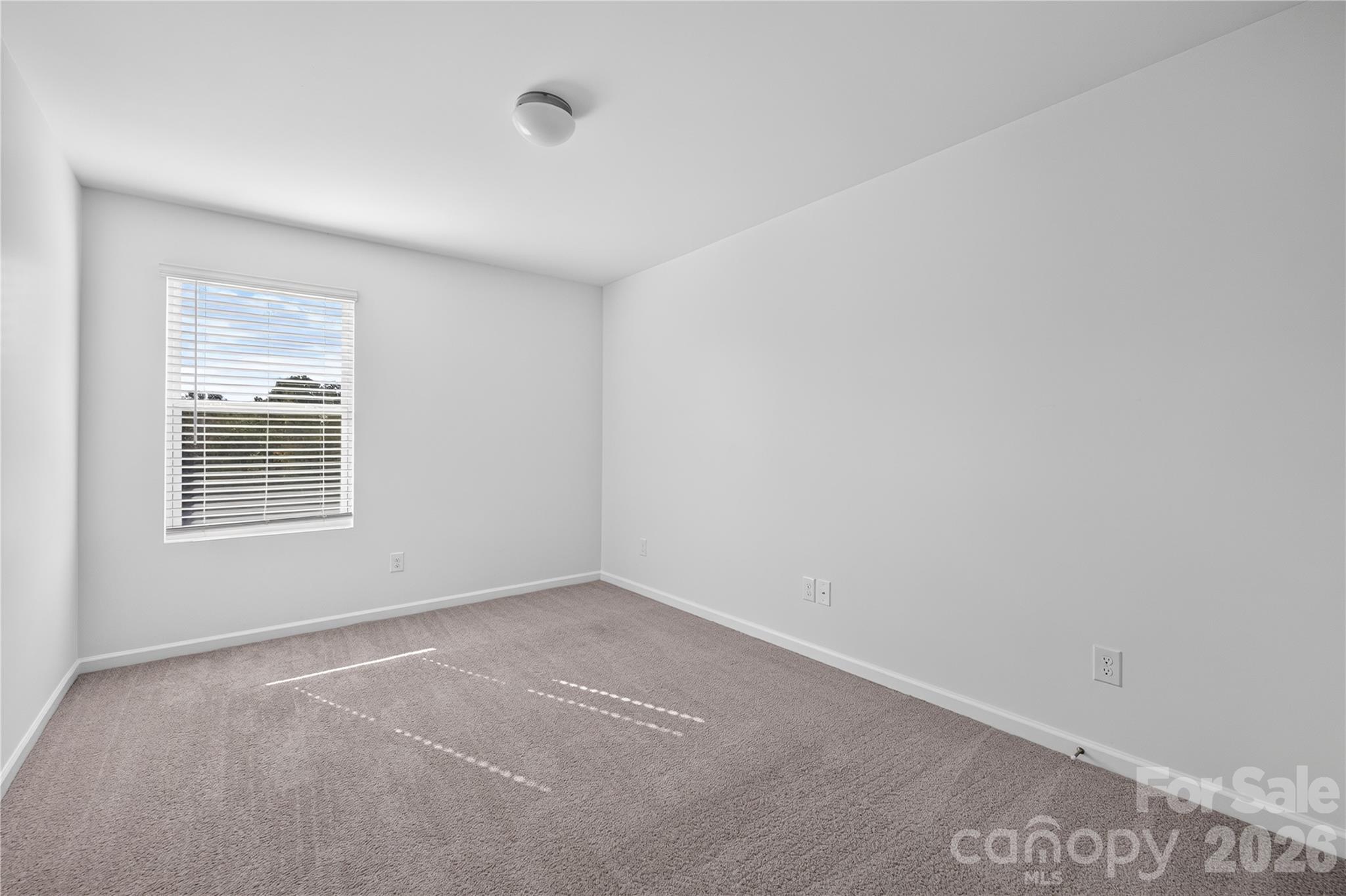 706 Scotch Meadows Loop Property Photo 28