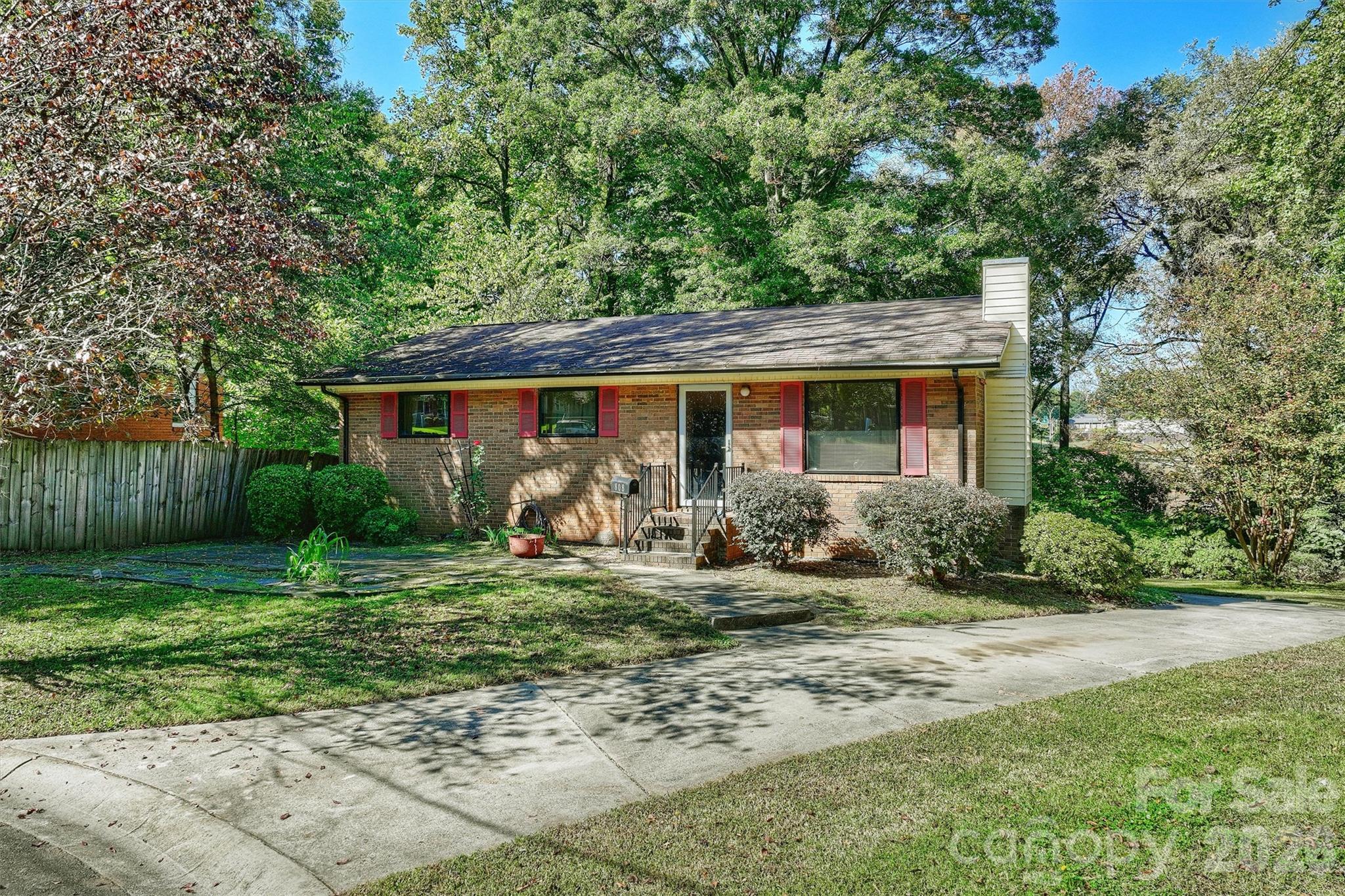 808 Davenport Street Property Photo 5