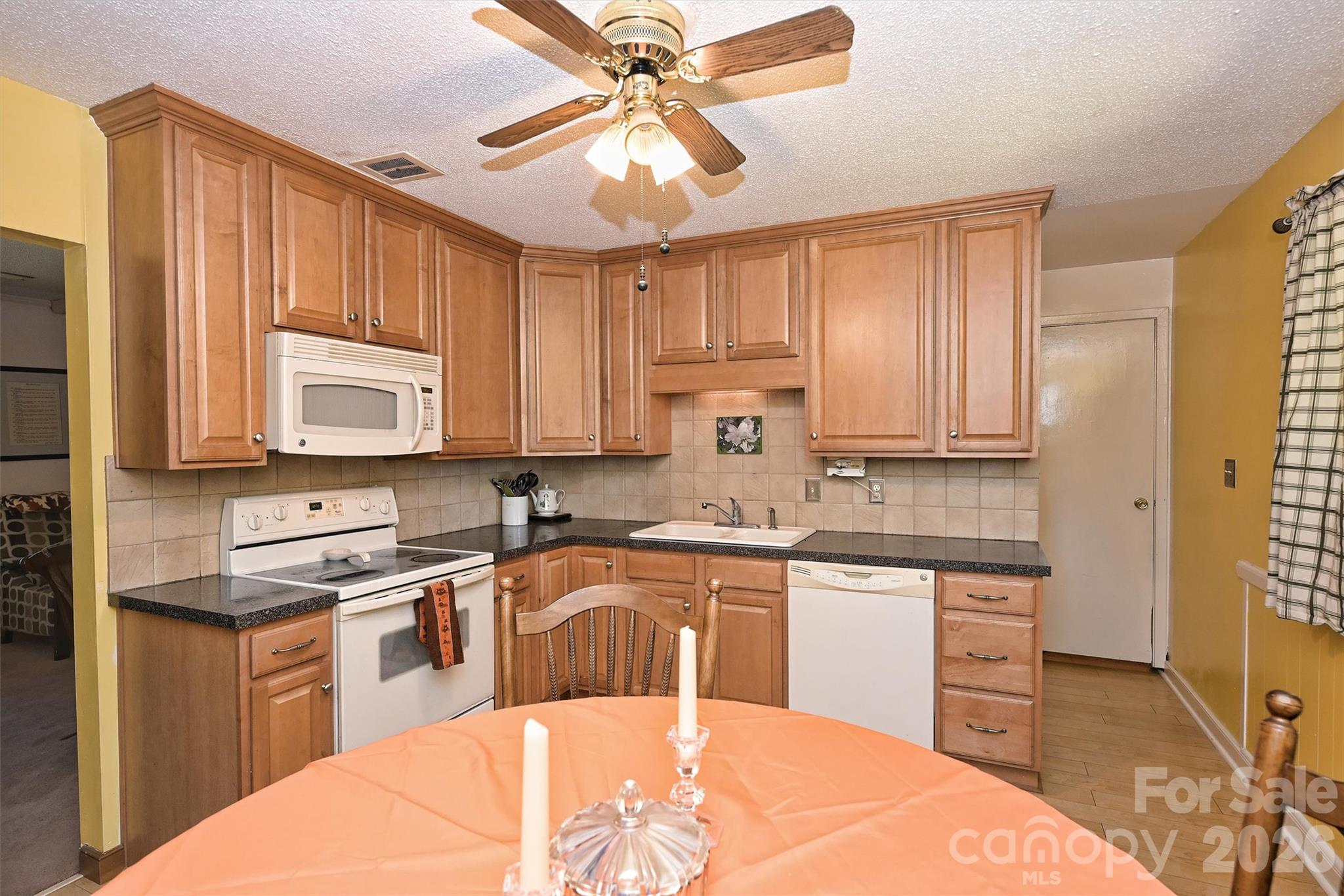 808 Davenport Street Property Photo 16