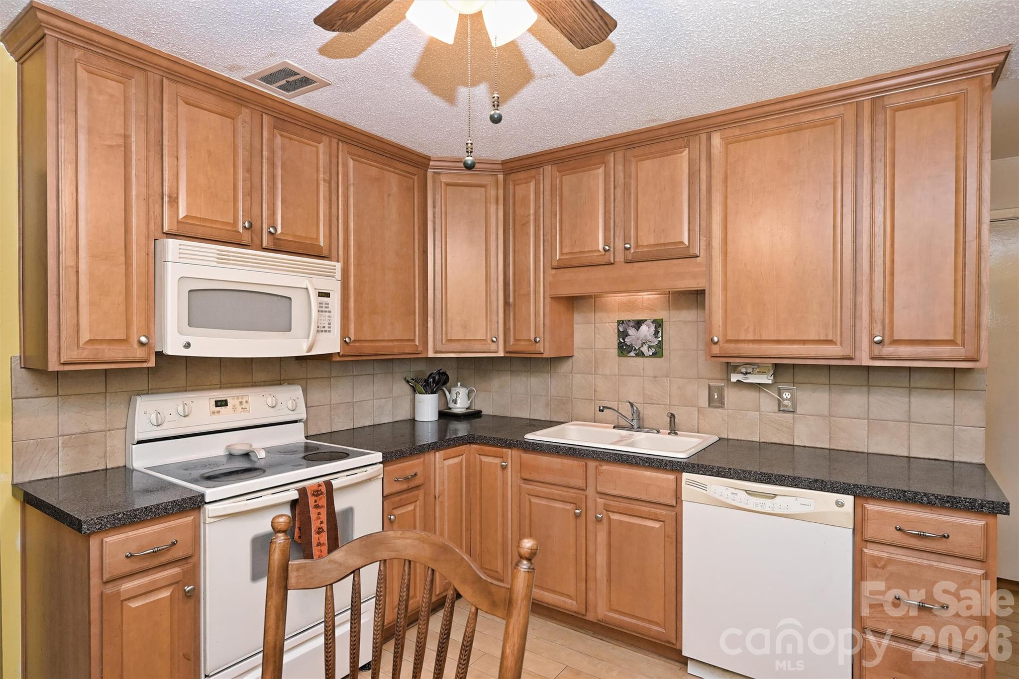 808 Davenport Street Property Photo 17