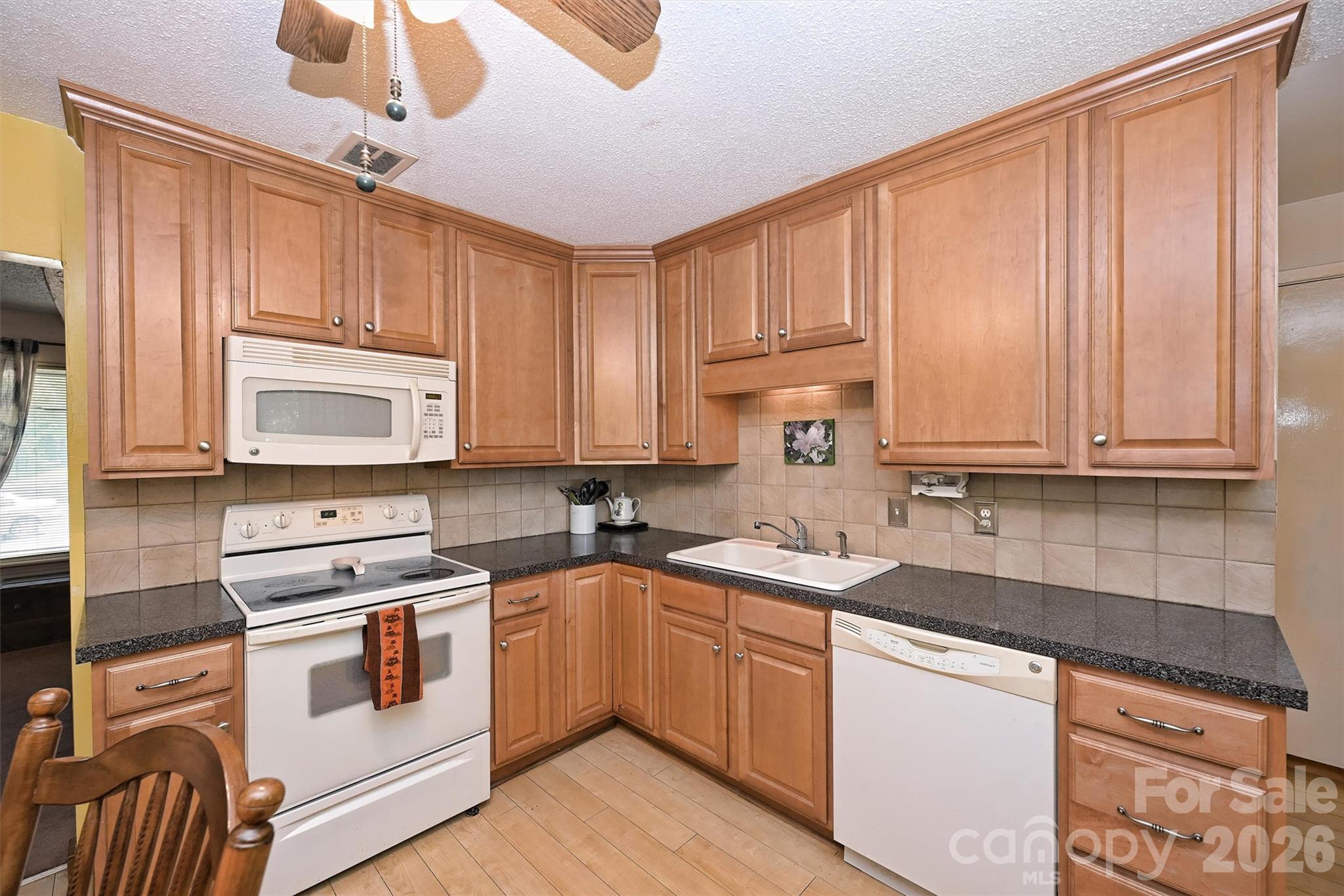808 Davenport Street Property Photo 18