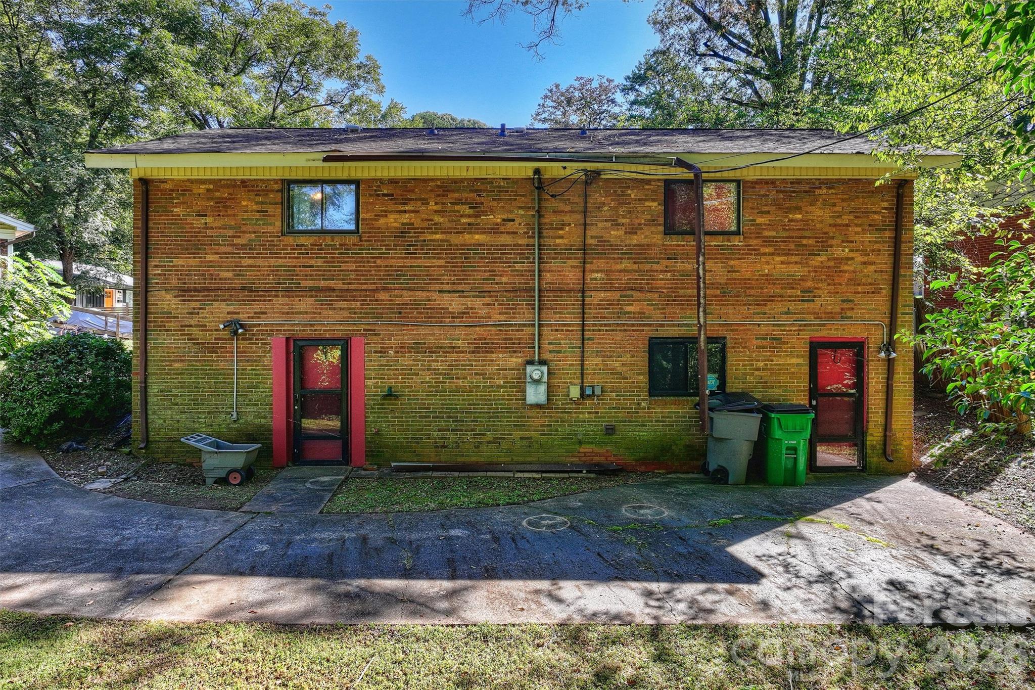 808 Davenport Street Property Photo 35