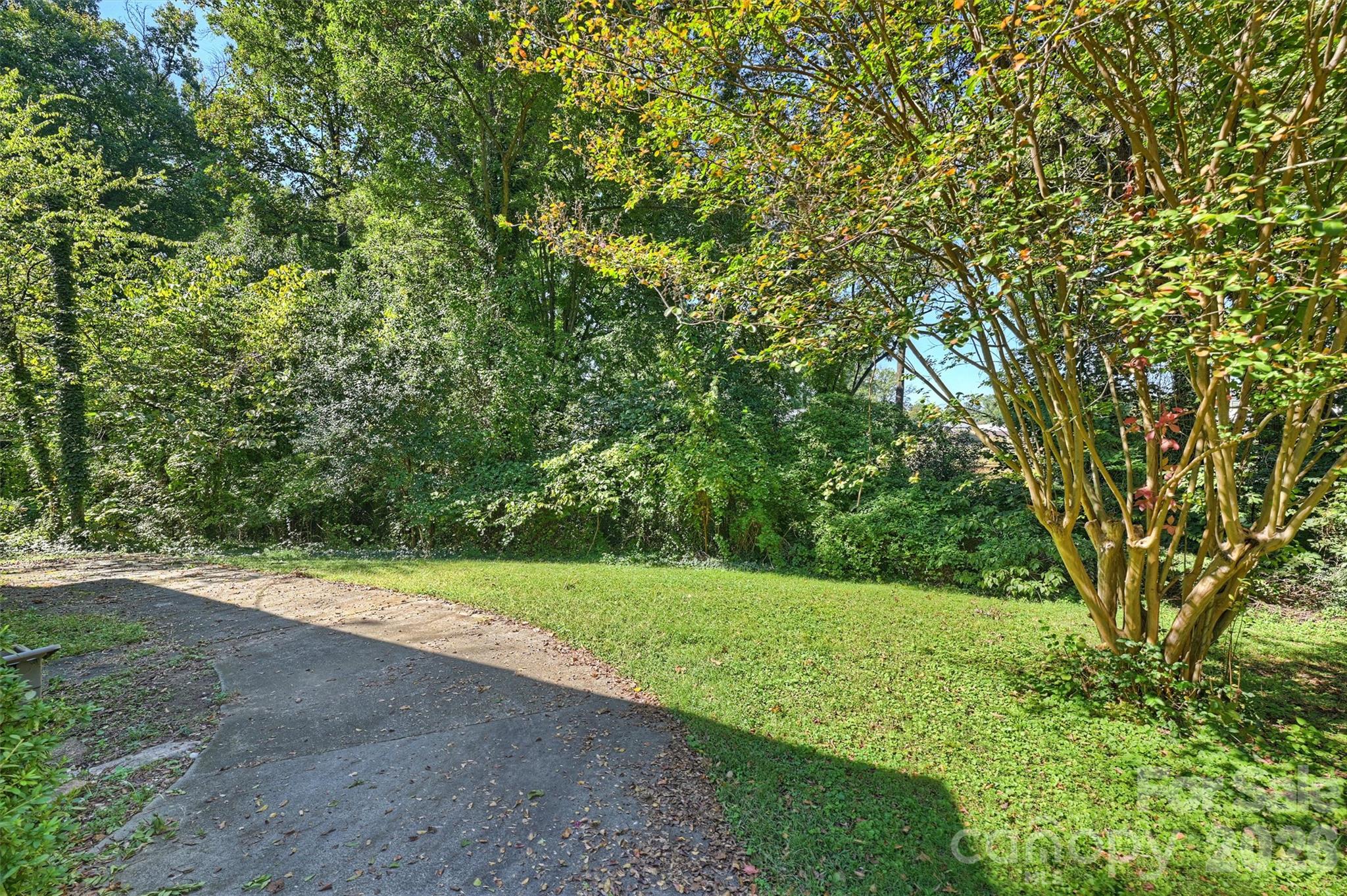 808 Davenport Street Property Photo 37