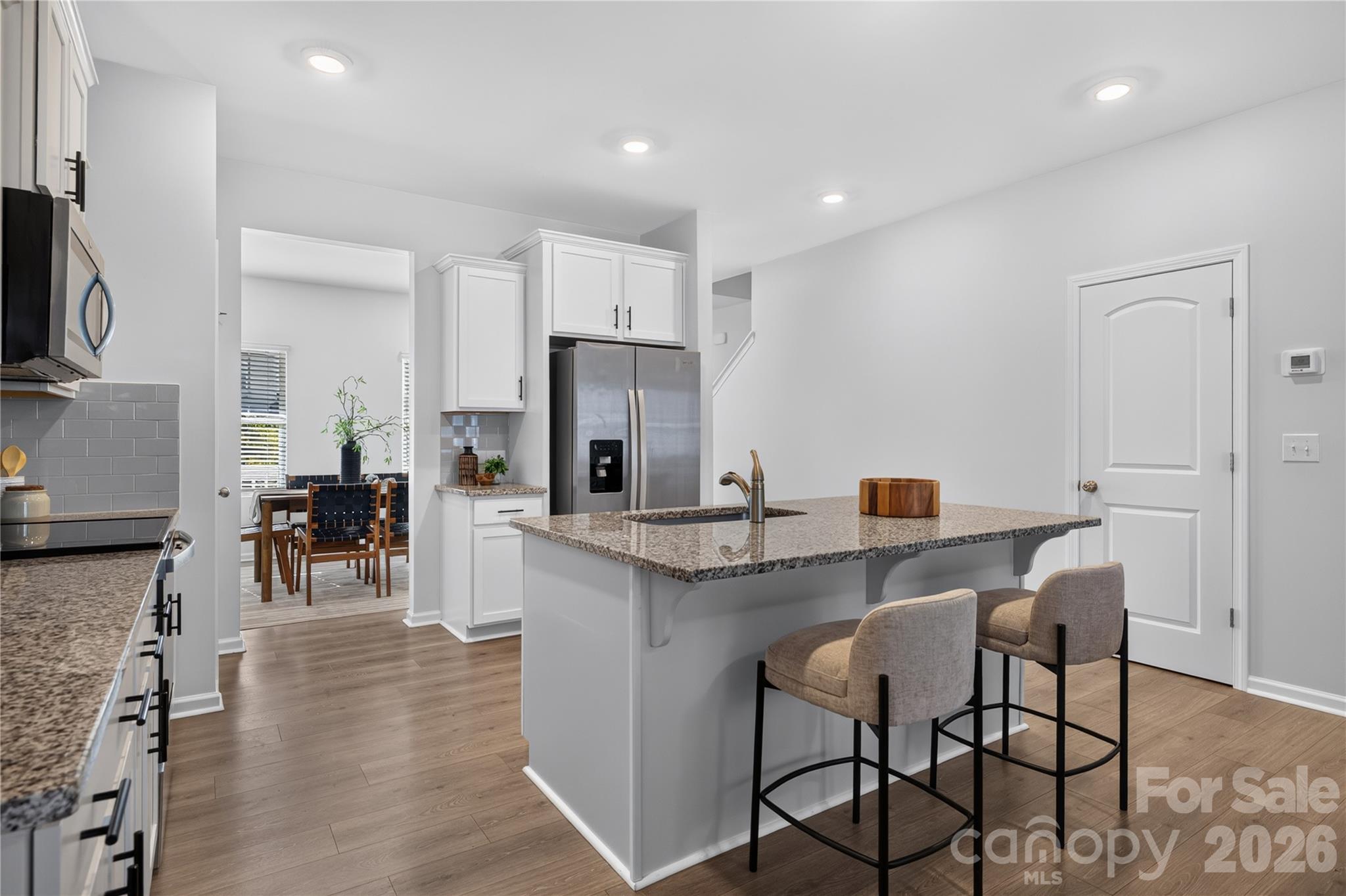731 Scotch Meadows Loop Property Photo 8
