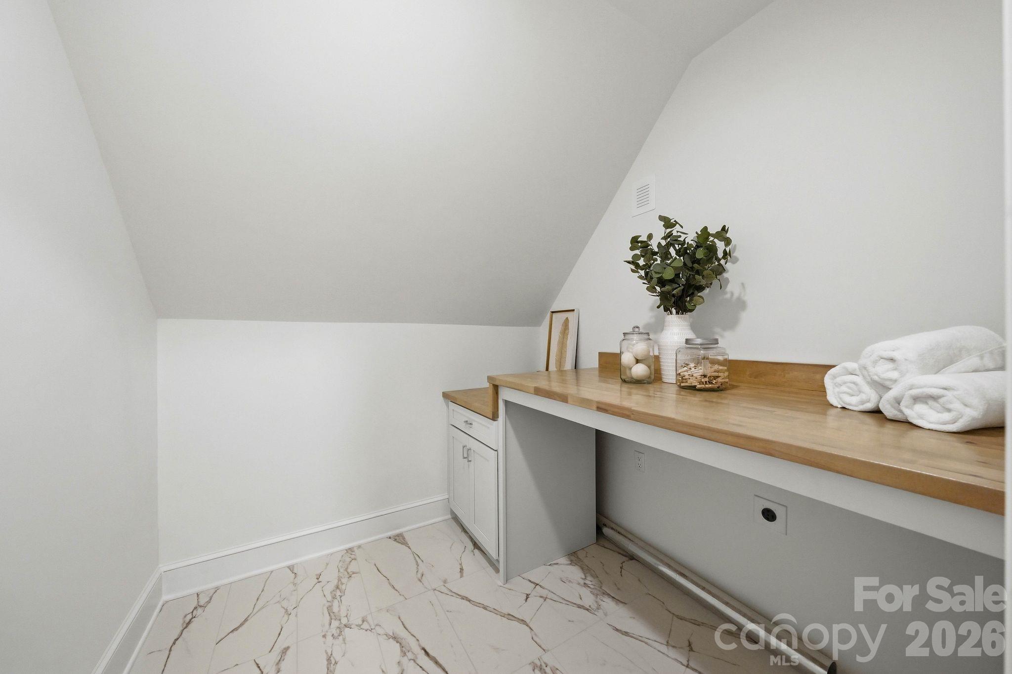 19002 Meta Road Property Photo 28