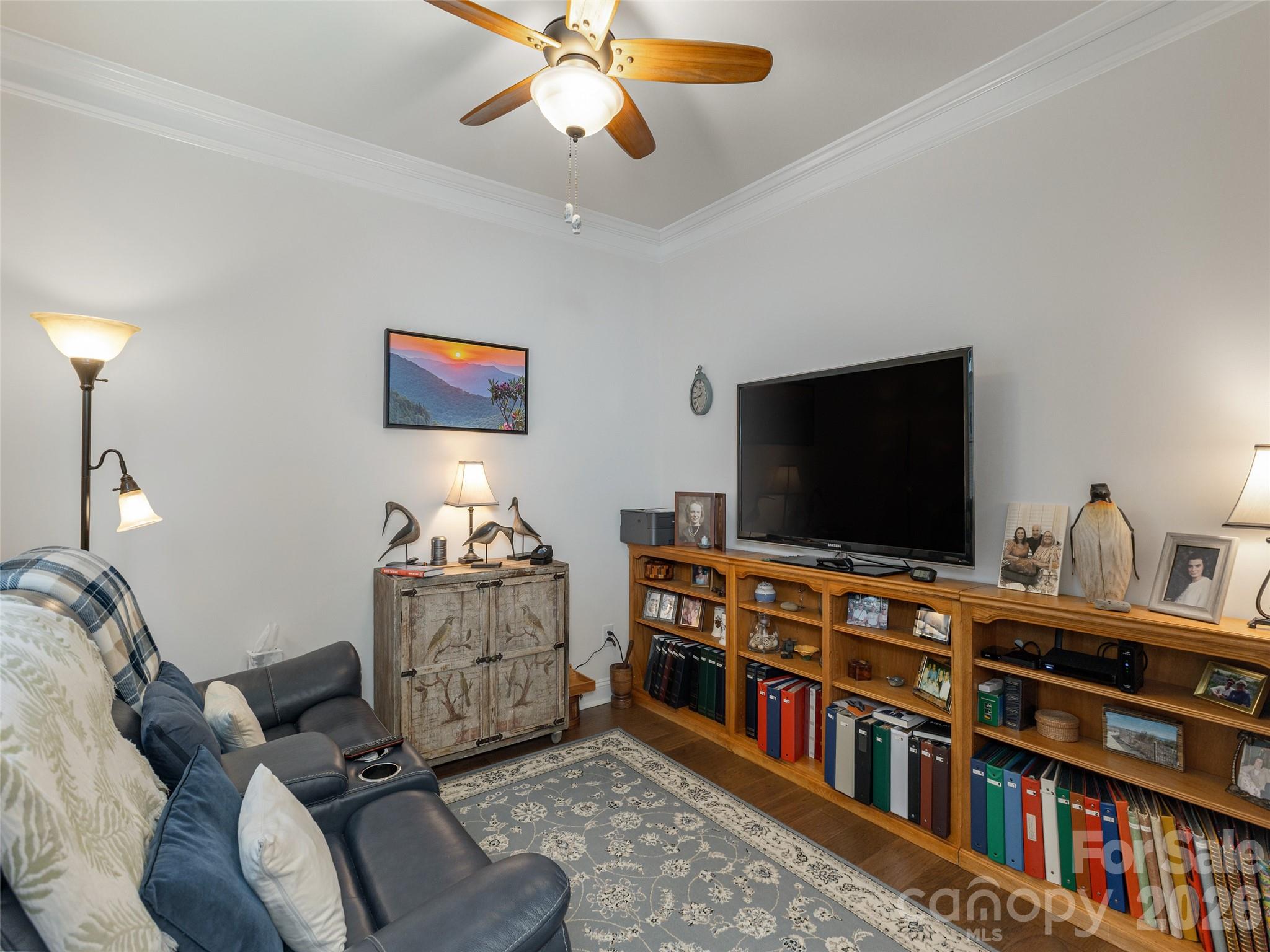 748 Summerfield Place Property Photo 21