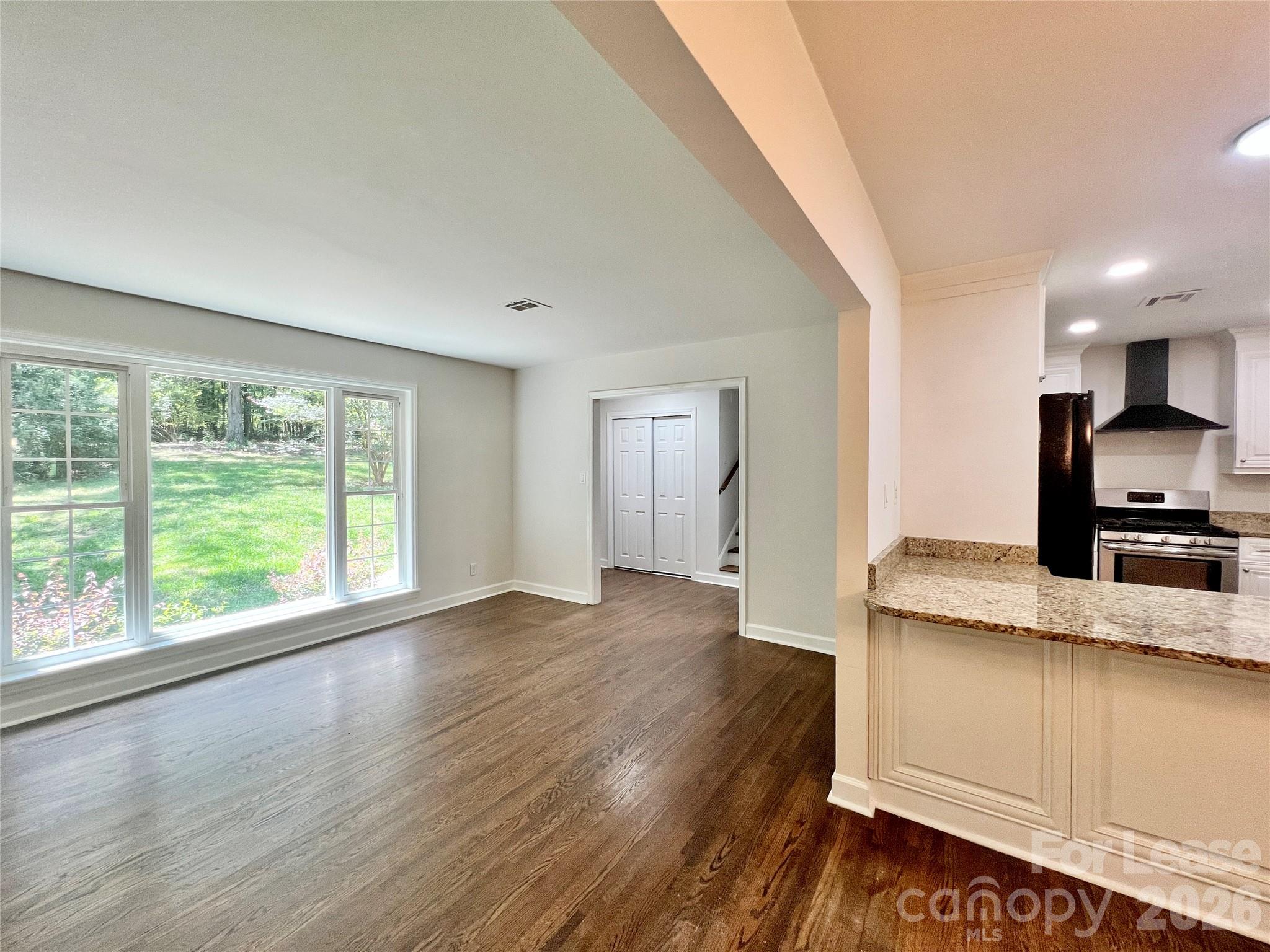 2200 Fair Forest Drive Property Photo 8