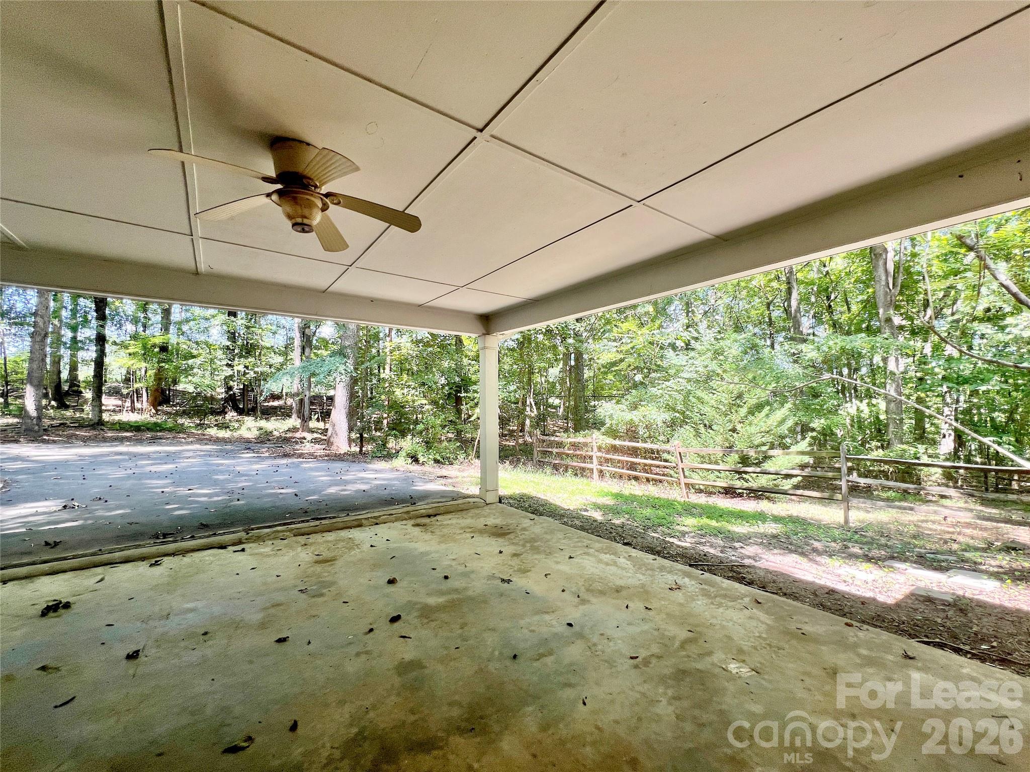 2200 Fair Forest Drive Property Photo 23