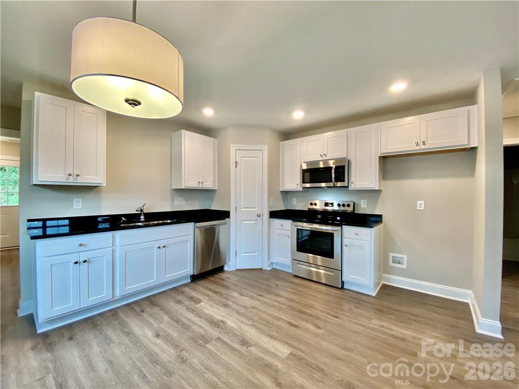 610 Ben Avenue Property Photo 5