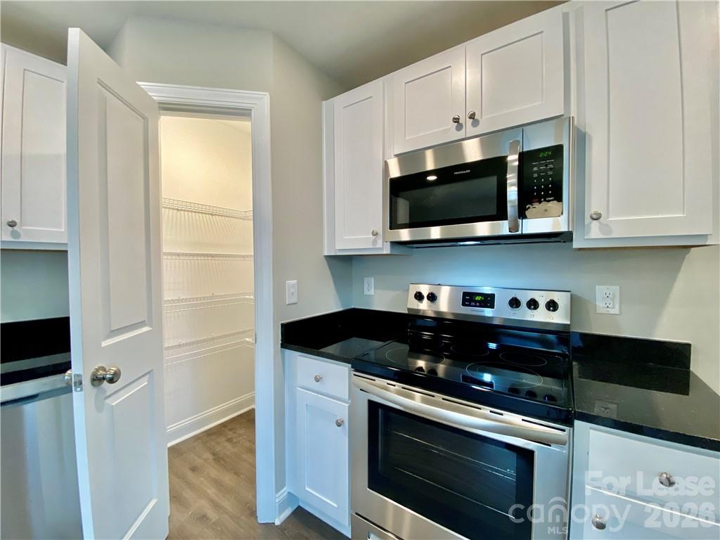 610 Ben Avenue Property Photo 8