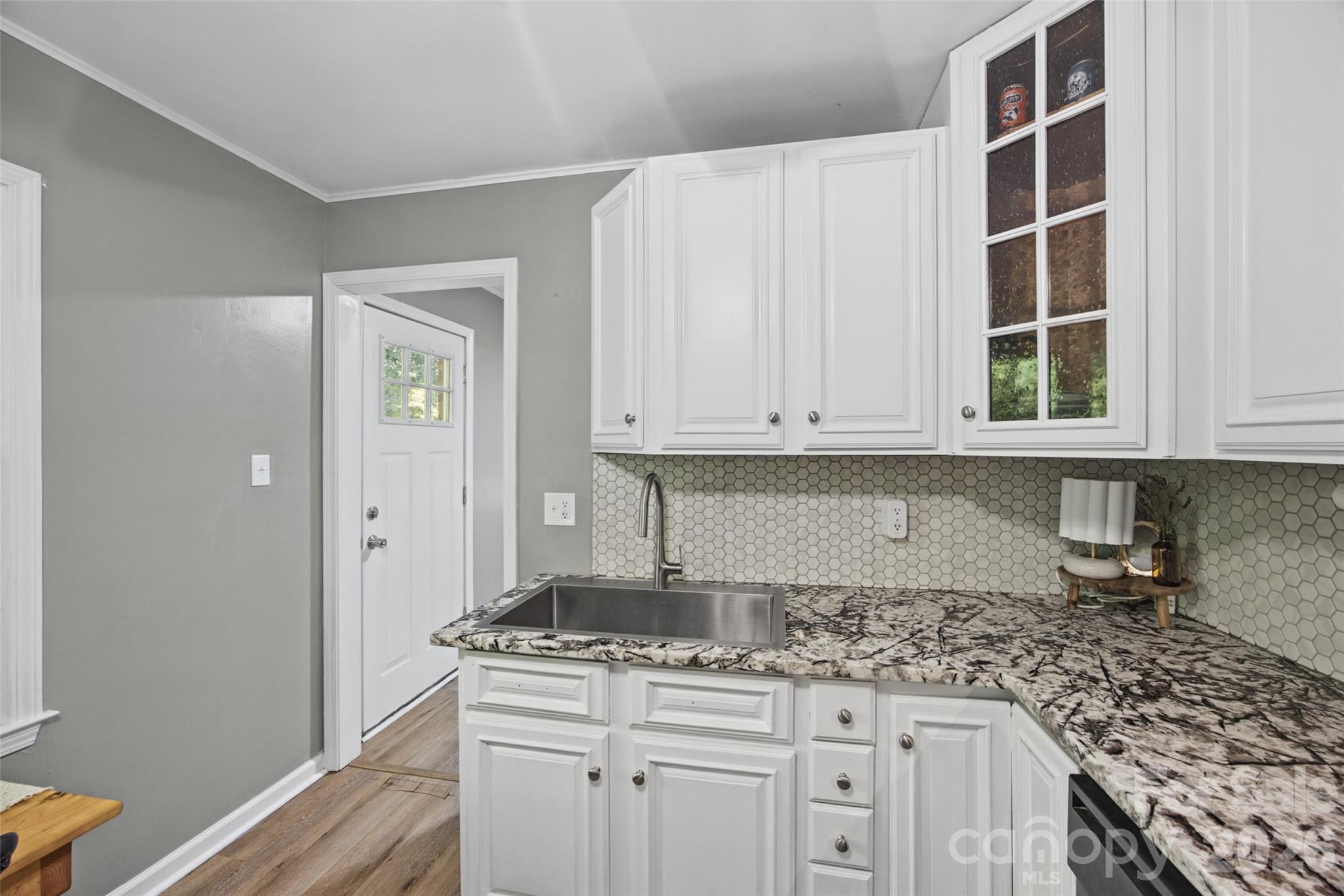 18 Northbrook Drive Property Photo 11