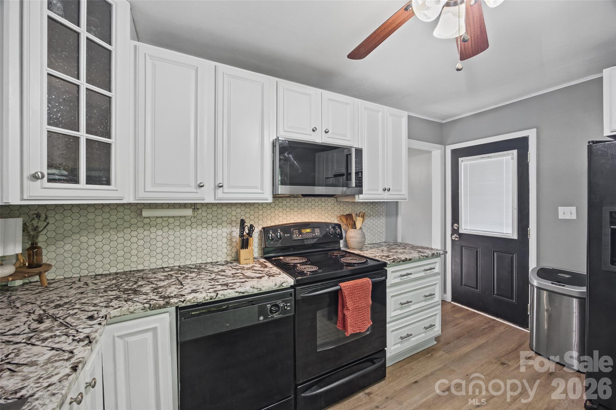 18 Northbrook Drive Property Photo 12