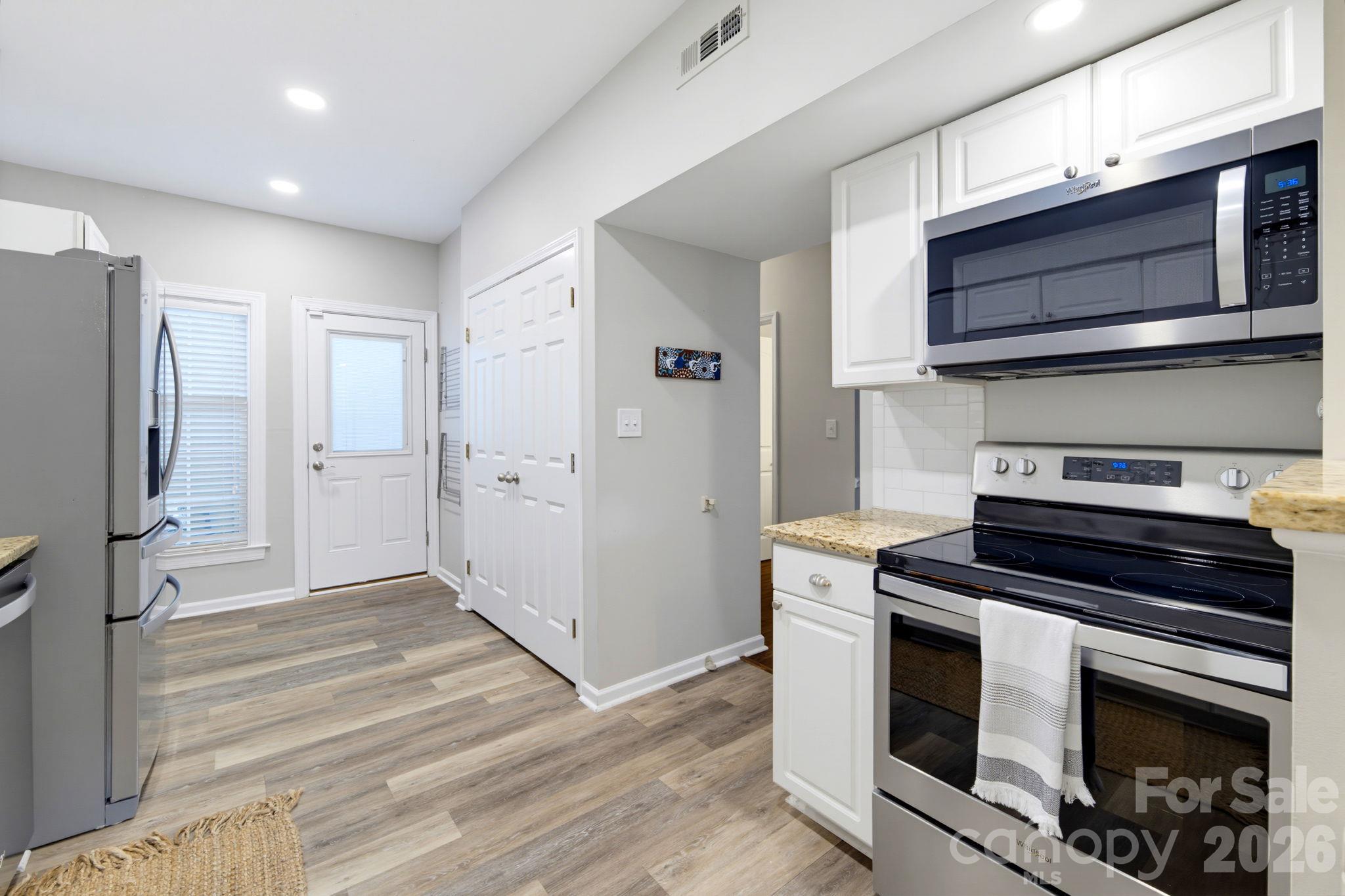5901 Quail Hollow Road F Property Photo 13