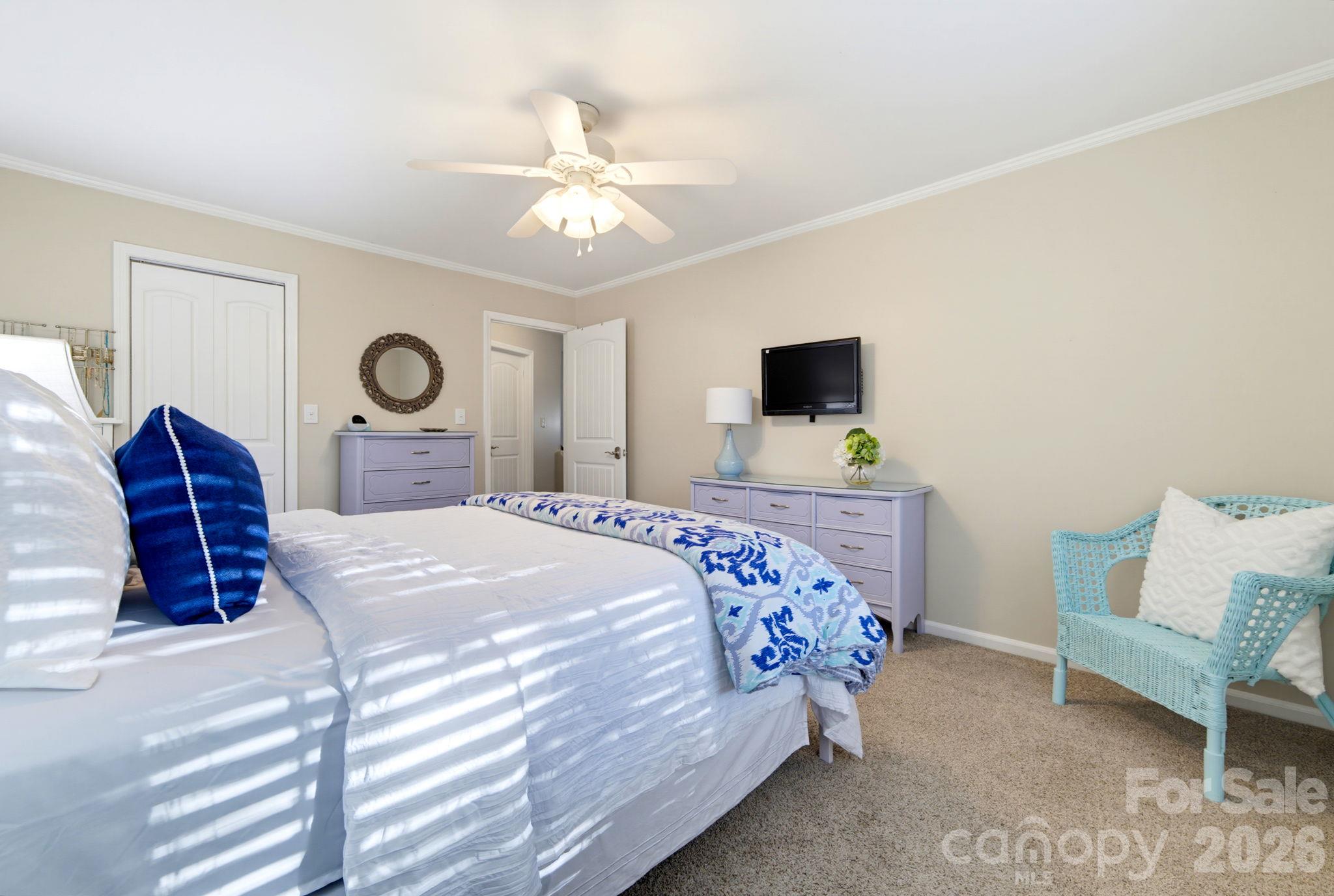 5901 Quail Hollow Road F Property Photo 20
