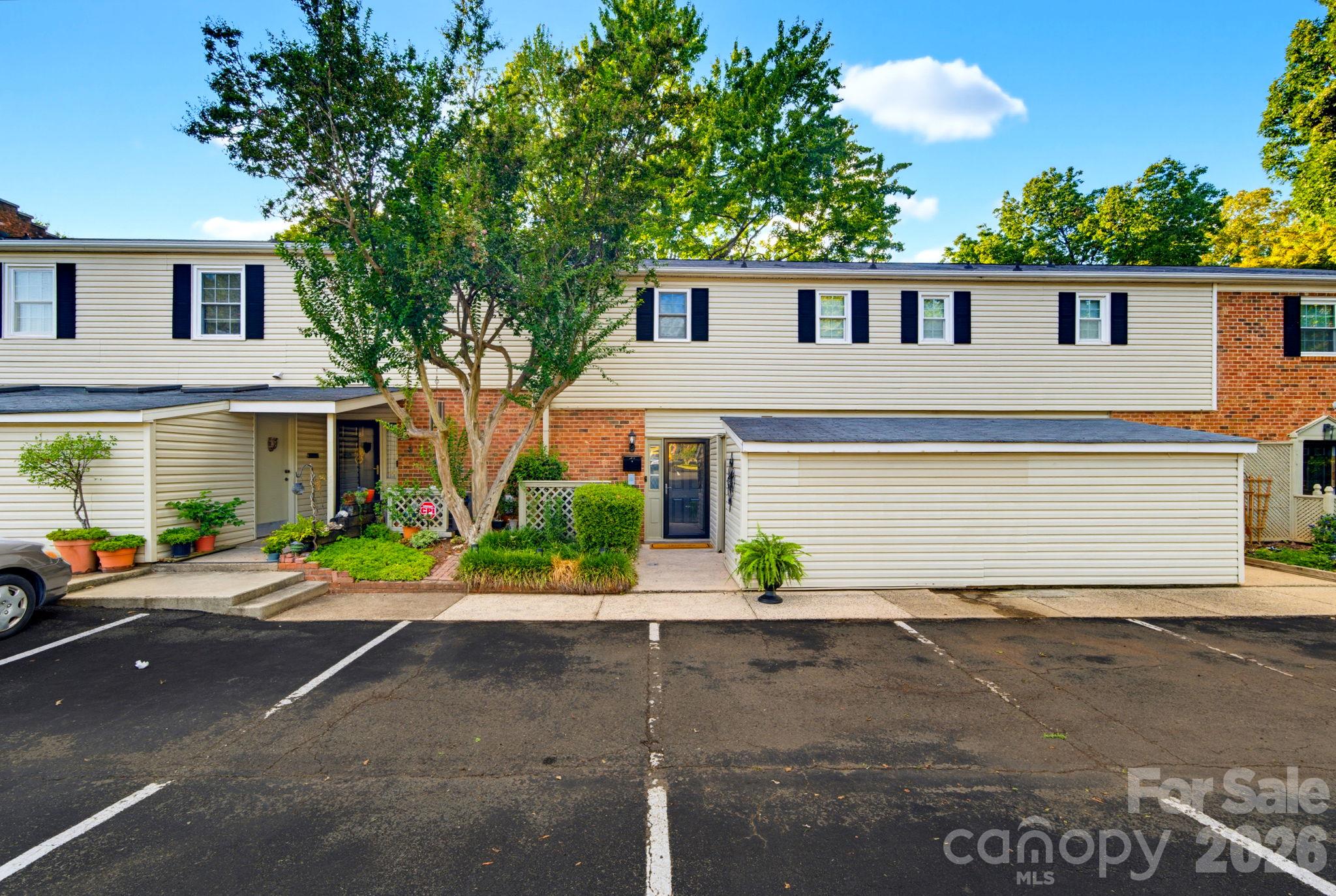 5901 Quail Hollow Road F Property Photo 24
