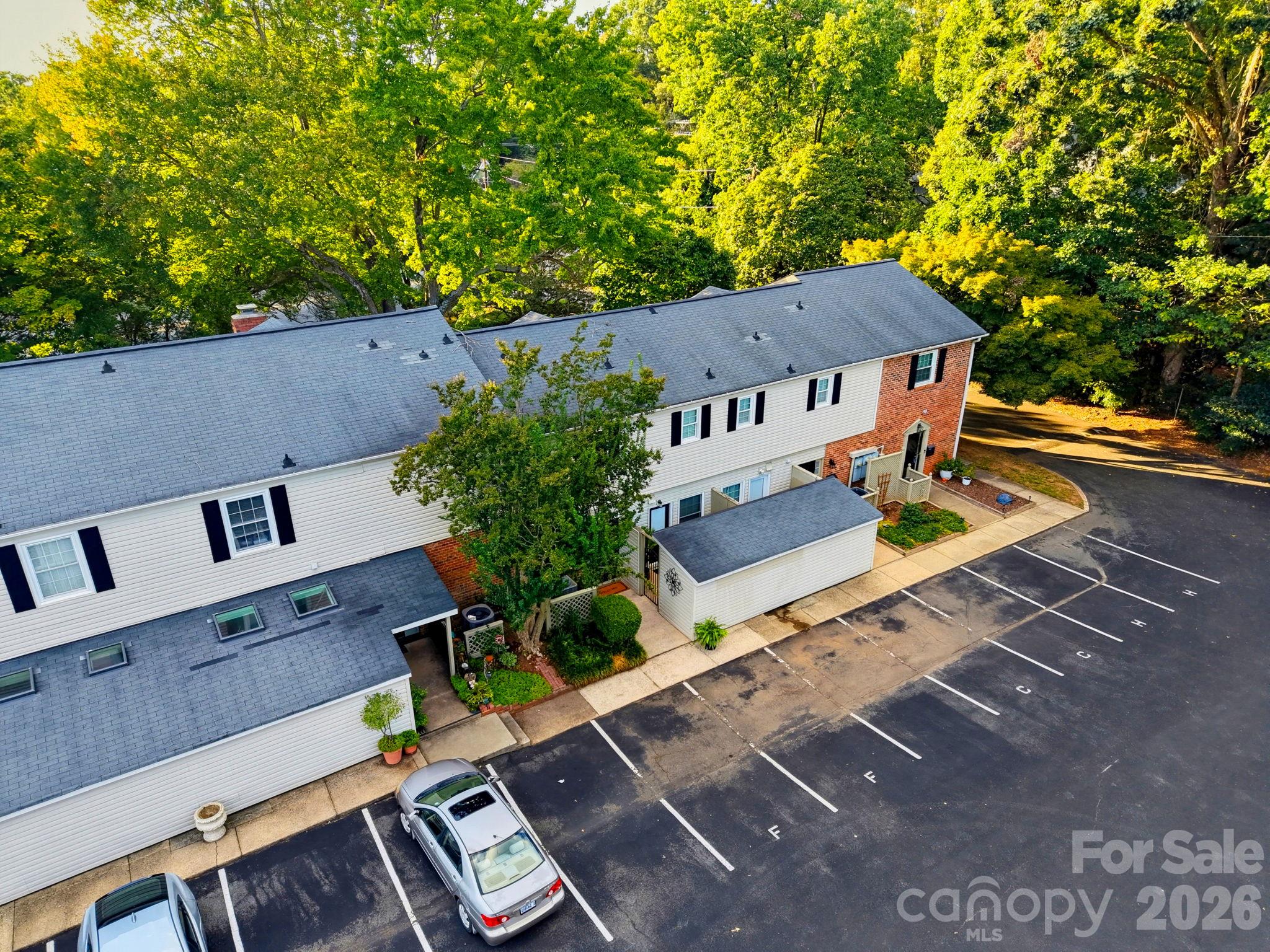 5901 Quail Hollow Road F Property Photo 26