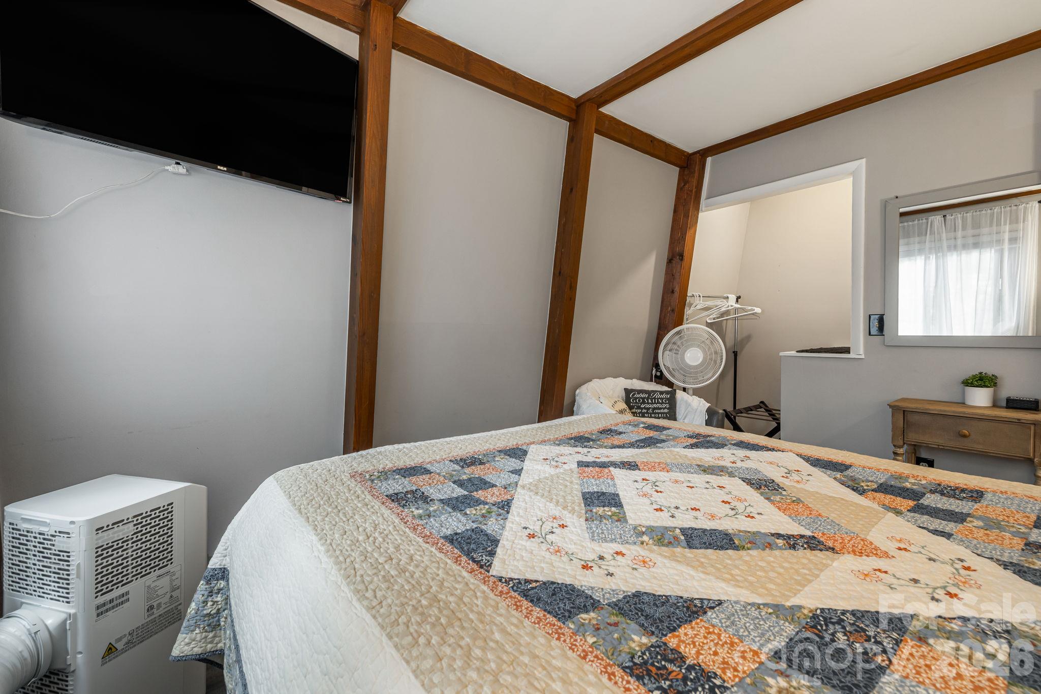 42 Hemlock Hill Road B Property Photo 19