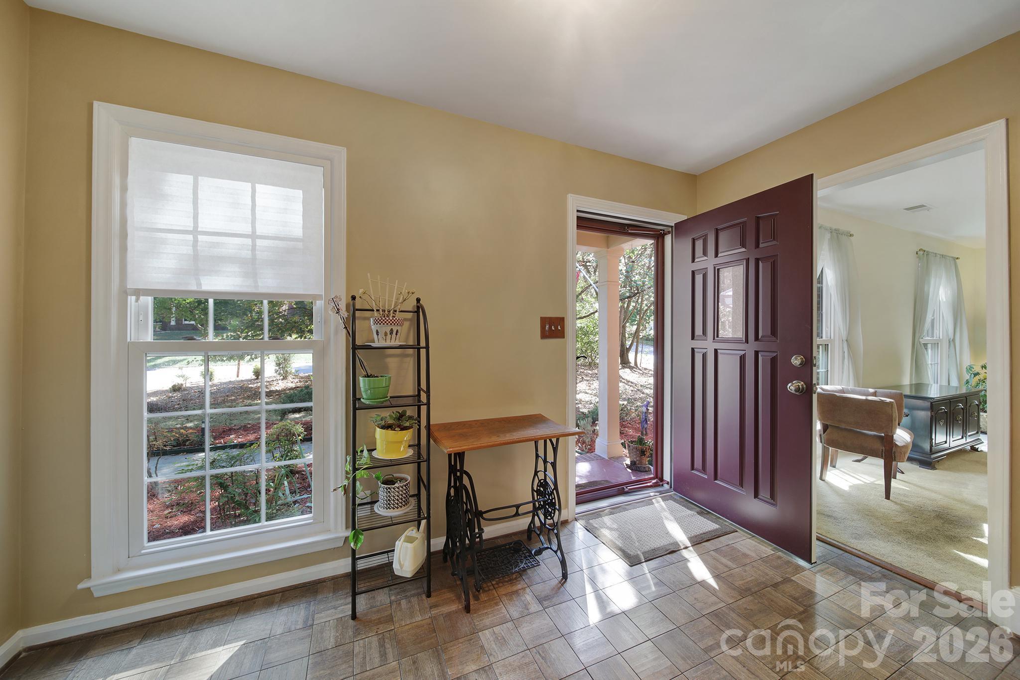 6134 Hickory Forest Drive Property Photo 3