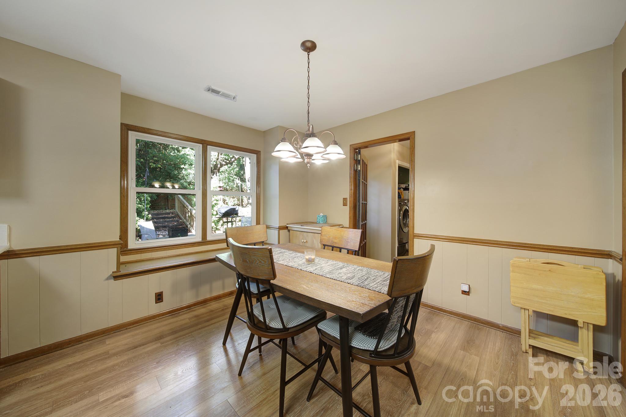6134 Hickory Forest Drive Property Photo 7