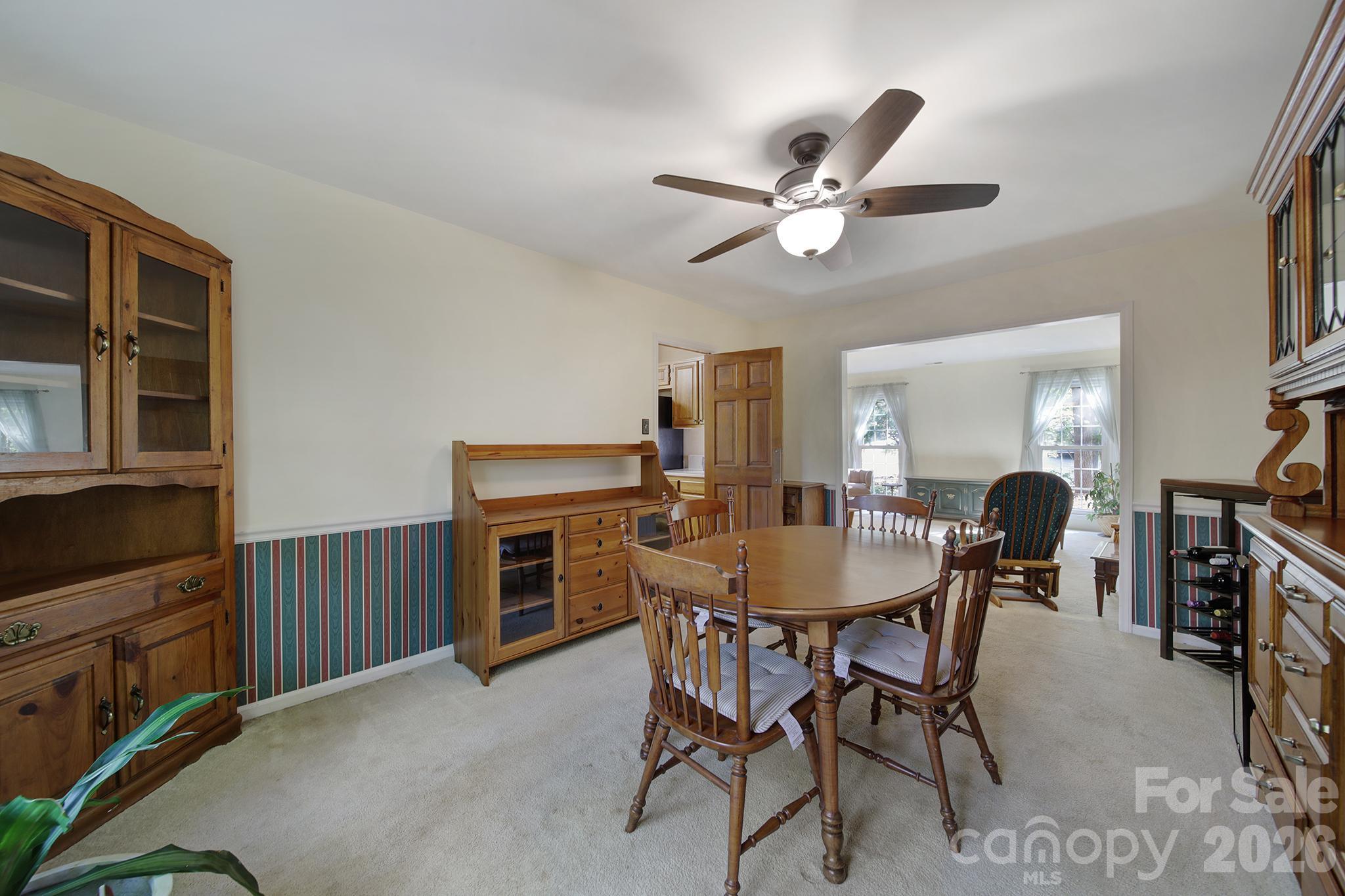 6134 Hickory Forest Drive Property Photo 14