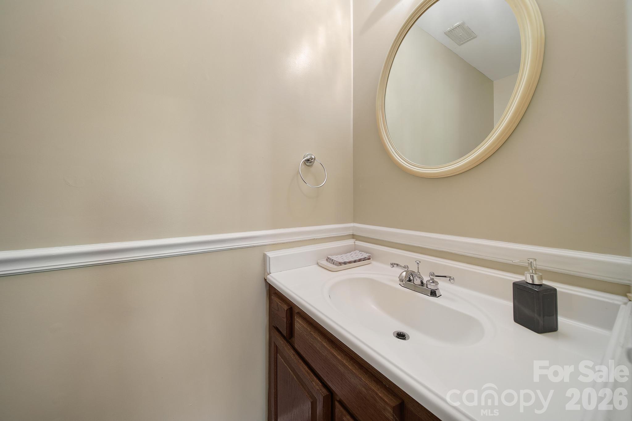 6134 Hickory Forest Drive Property Photo 17