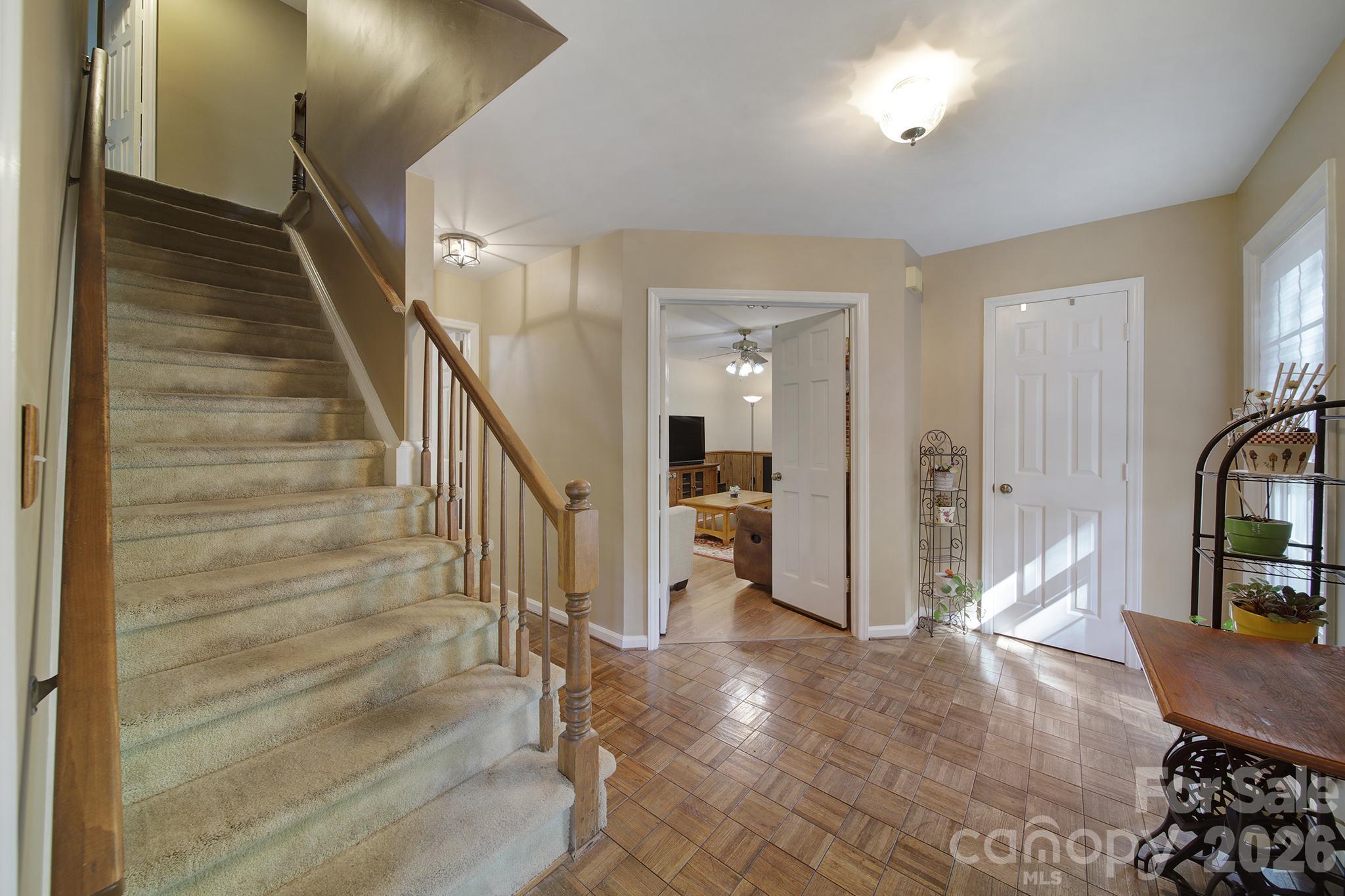 6134 Hickory Forest Drive Property Photo 20