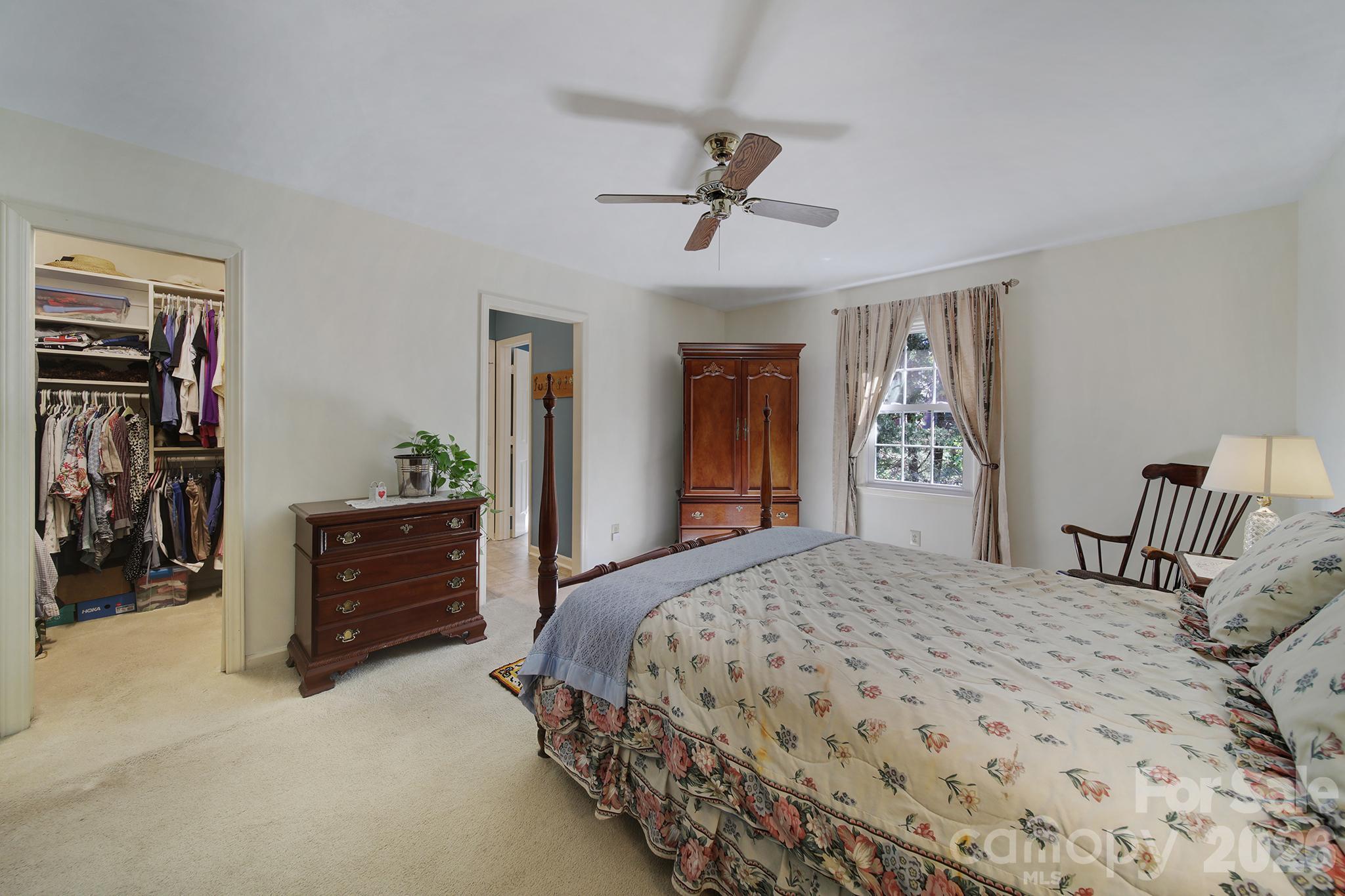 6134 Hickory Forest Drive Property Photo 21