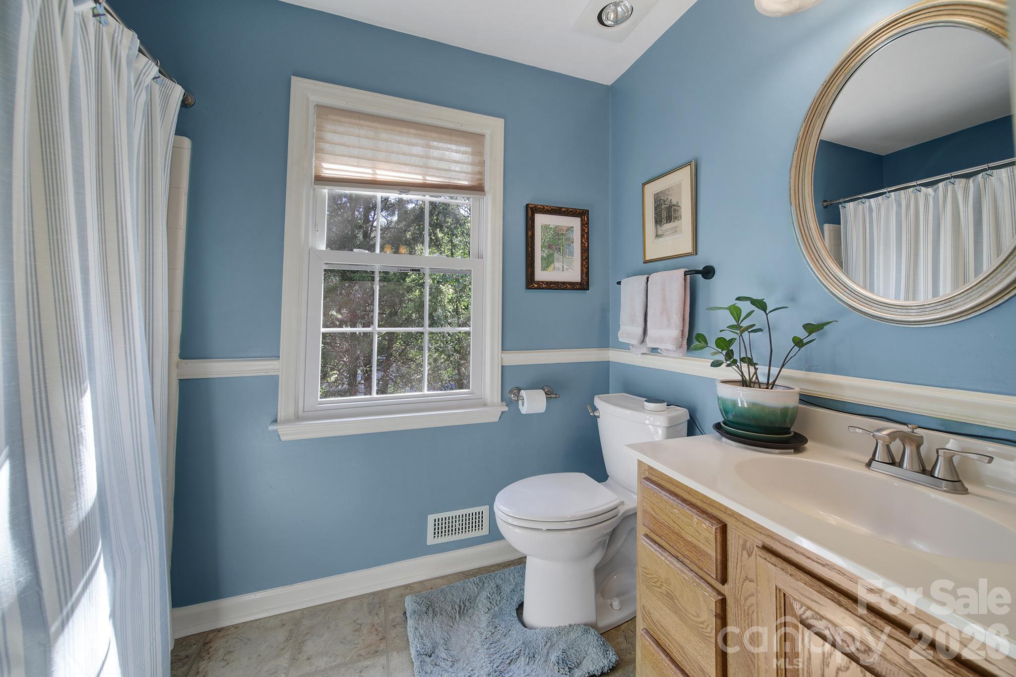 6134 Hickory Forest Drive Property Photo 24