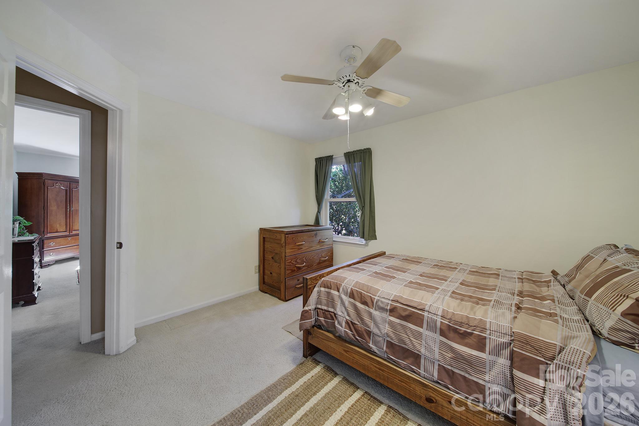 6134 Hickory Forest Drive Property Photo 32