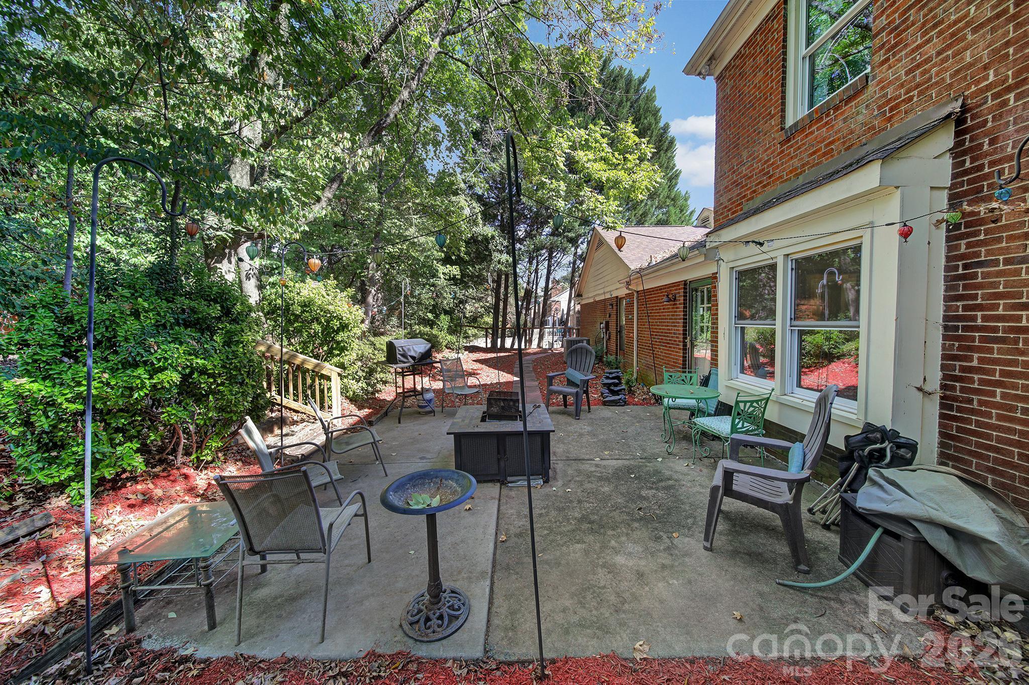 6134 Hickory Forest Drive Property Photo 33