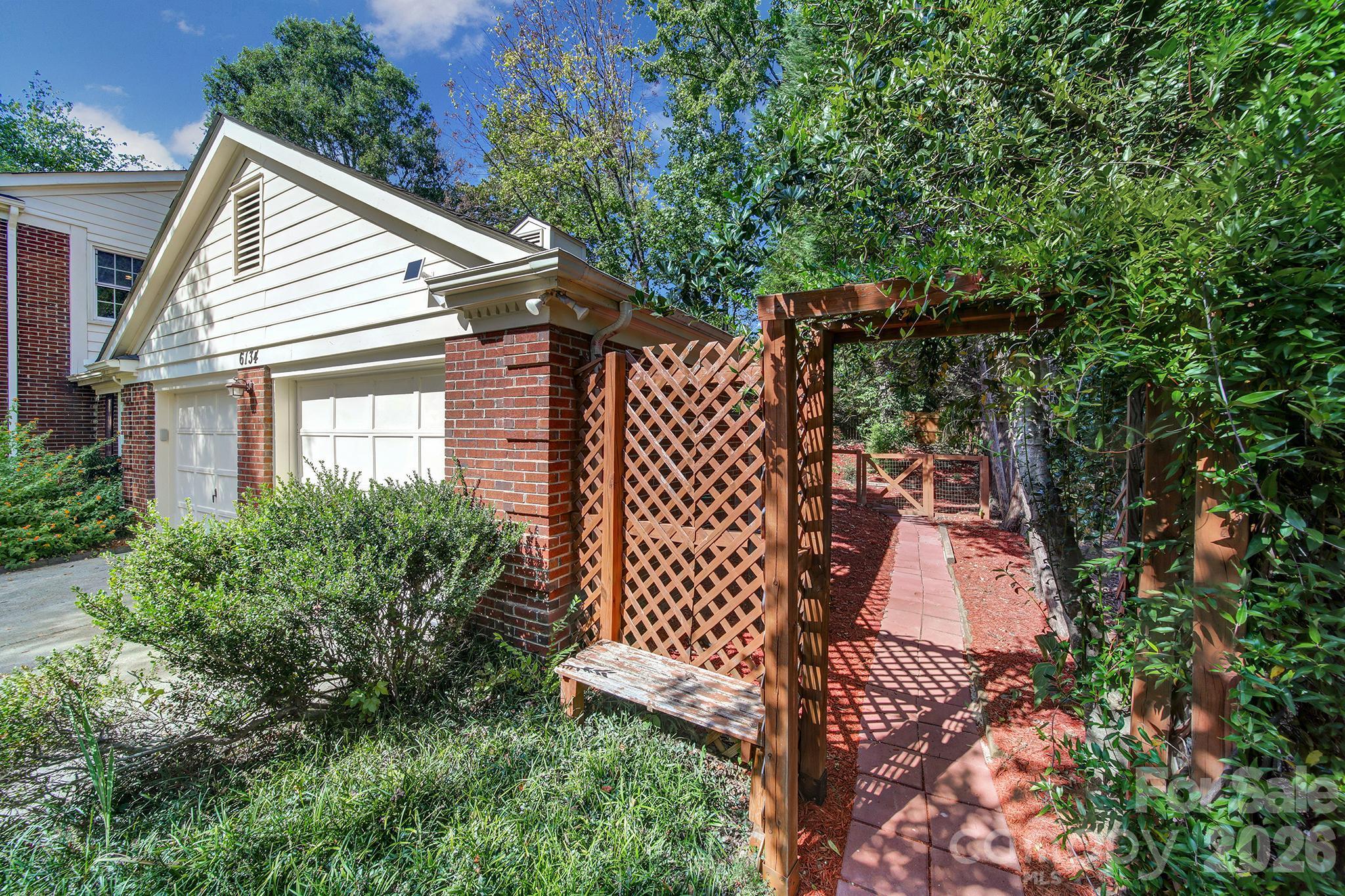 6134 Hickory Forest Drive Property Photo 39