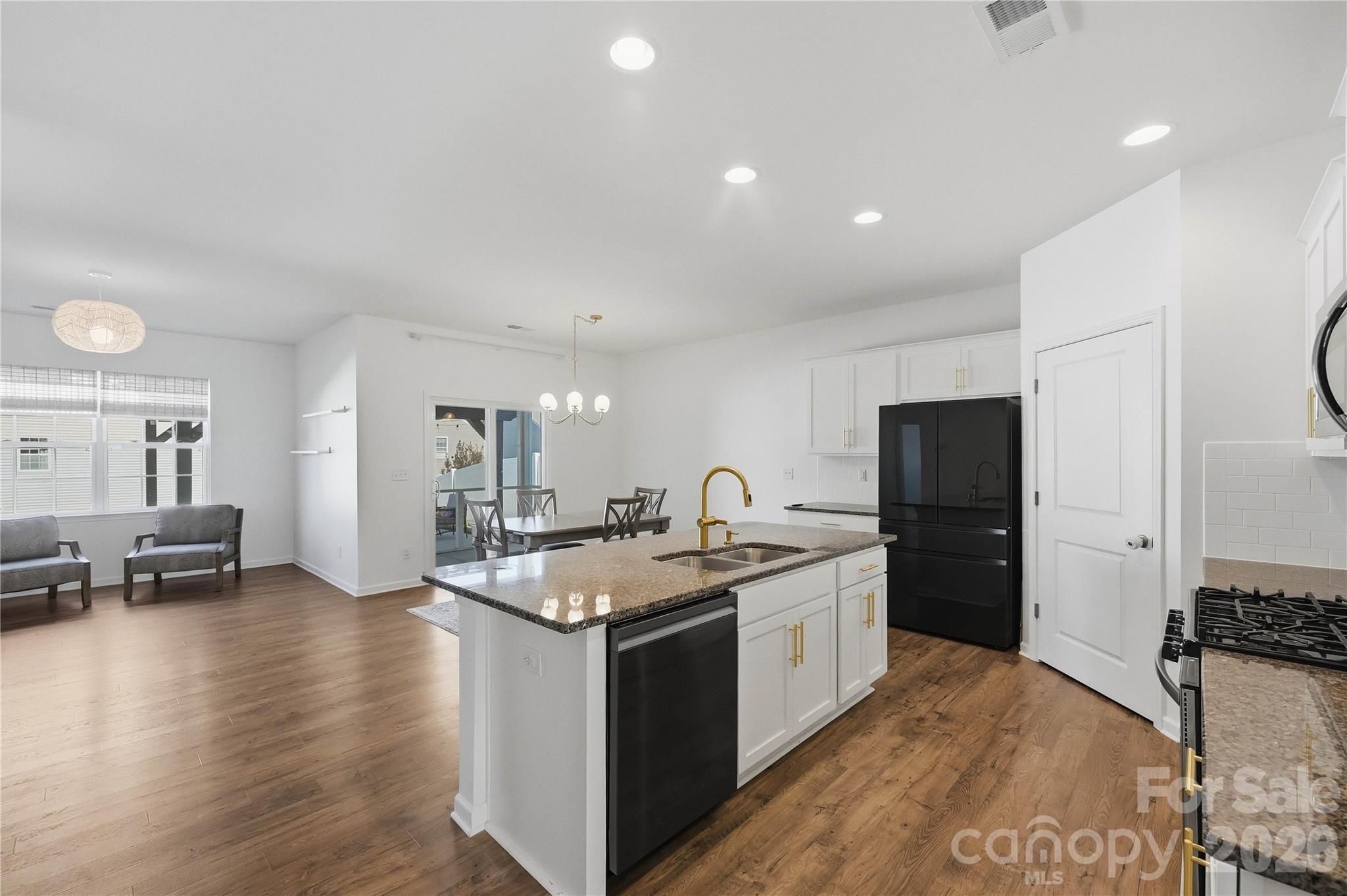 146 N Cromwell Drive Property Photo 14