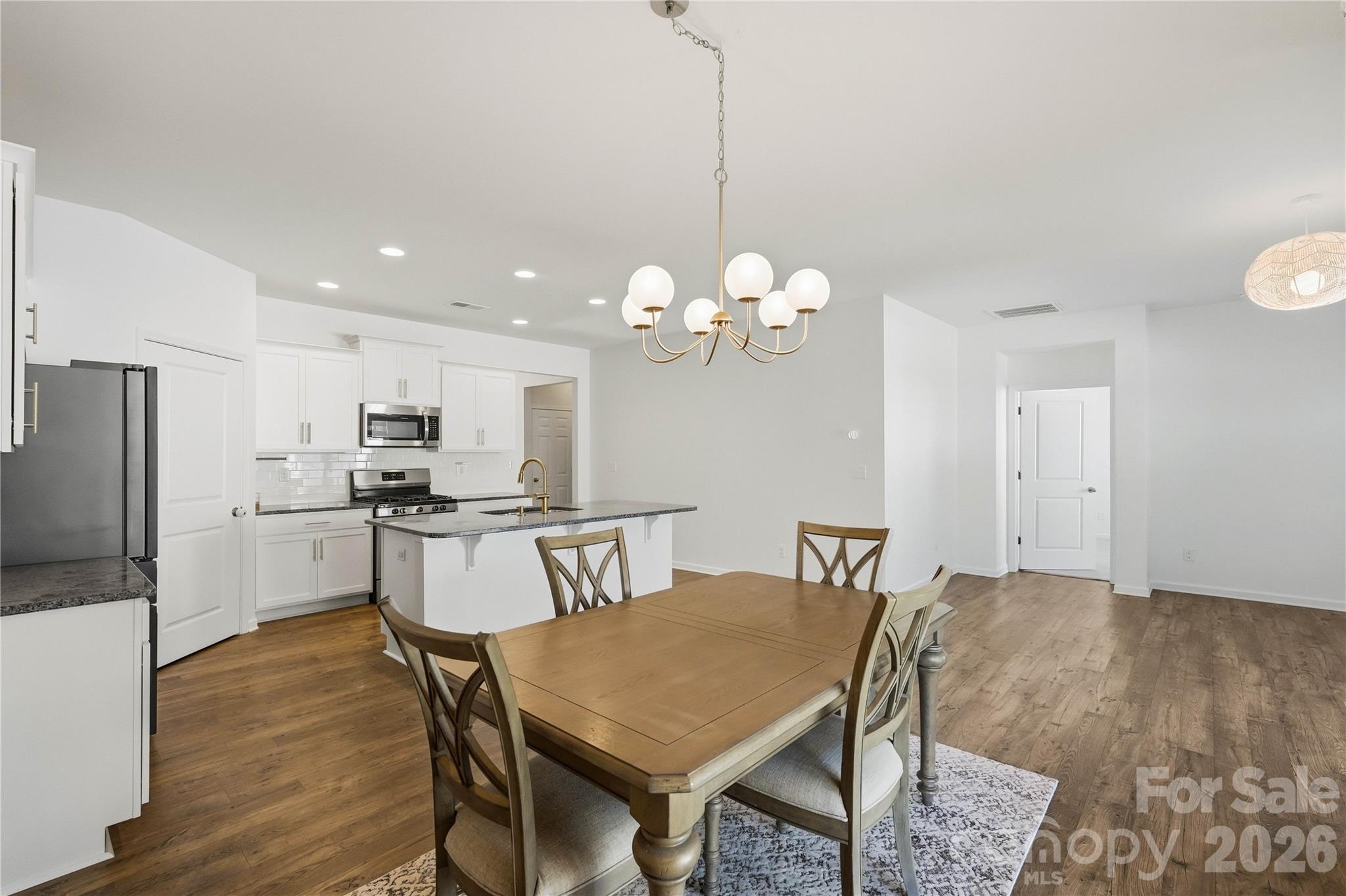 146 N Cromwell Drive Property Photo 19