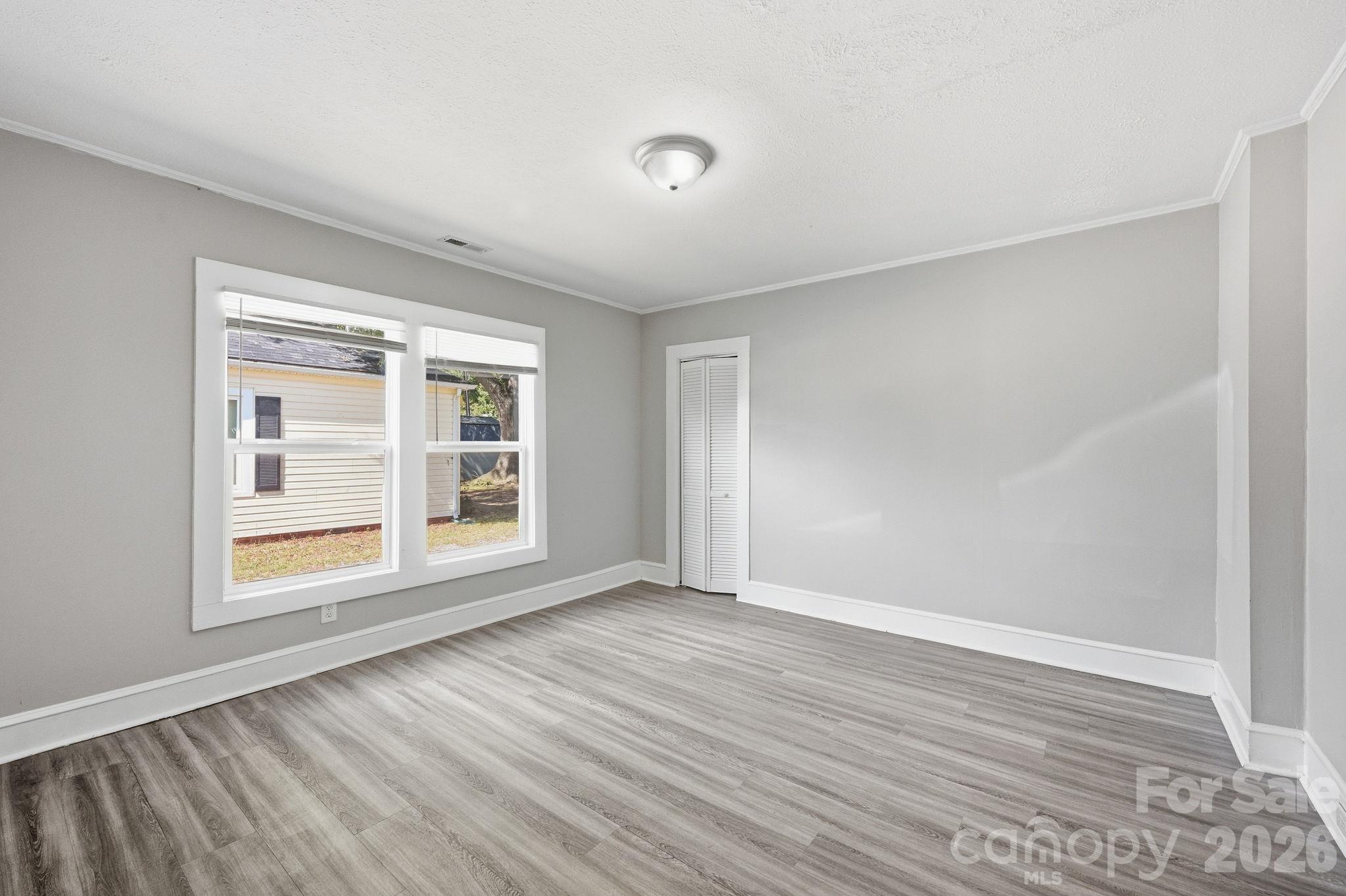 1006 W C Street Property Photo 10