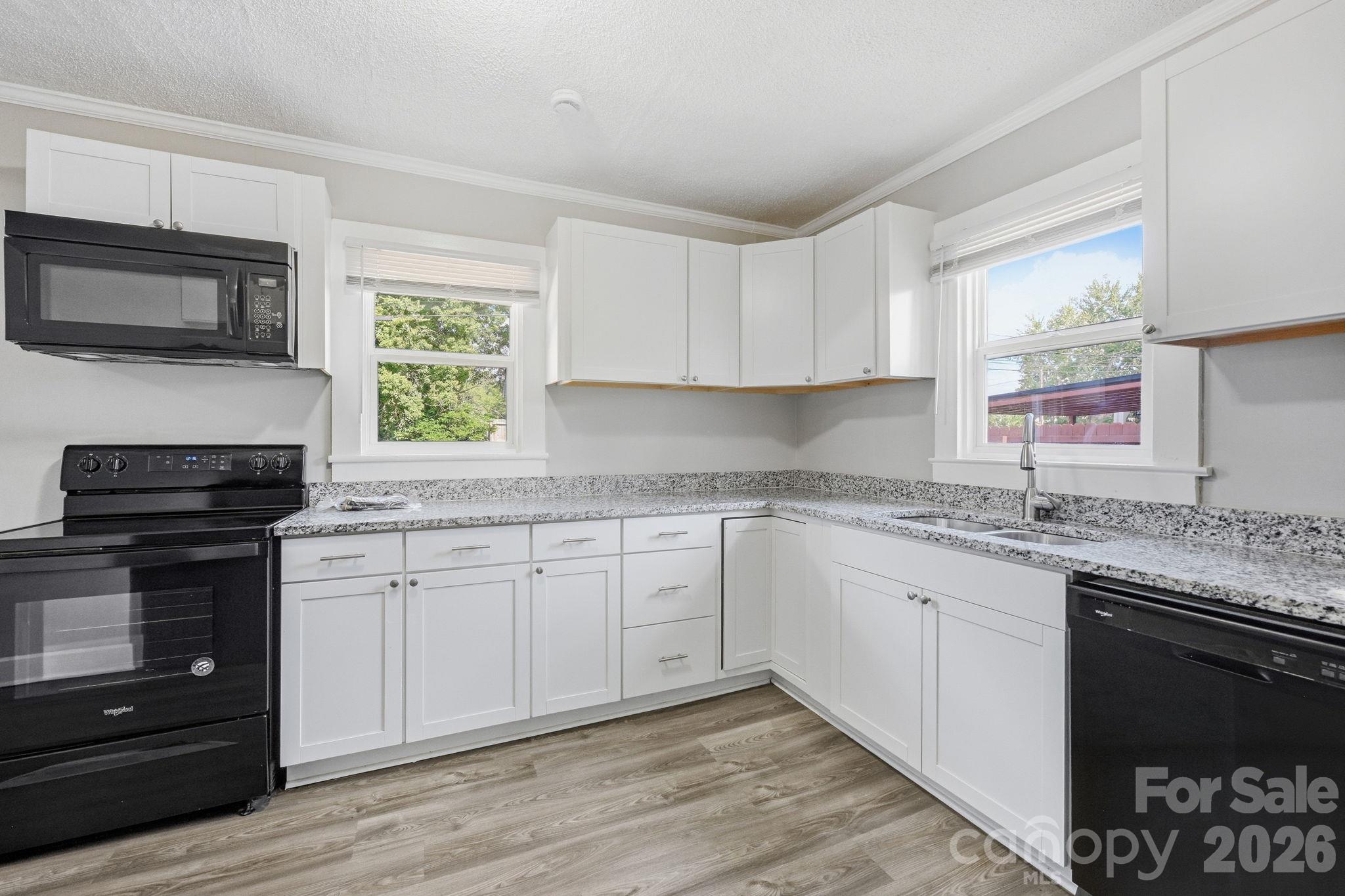1006 W C Street Property Photo 16