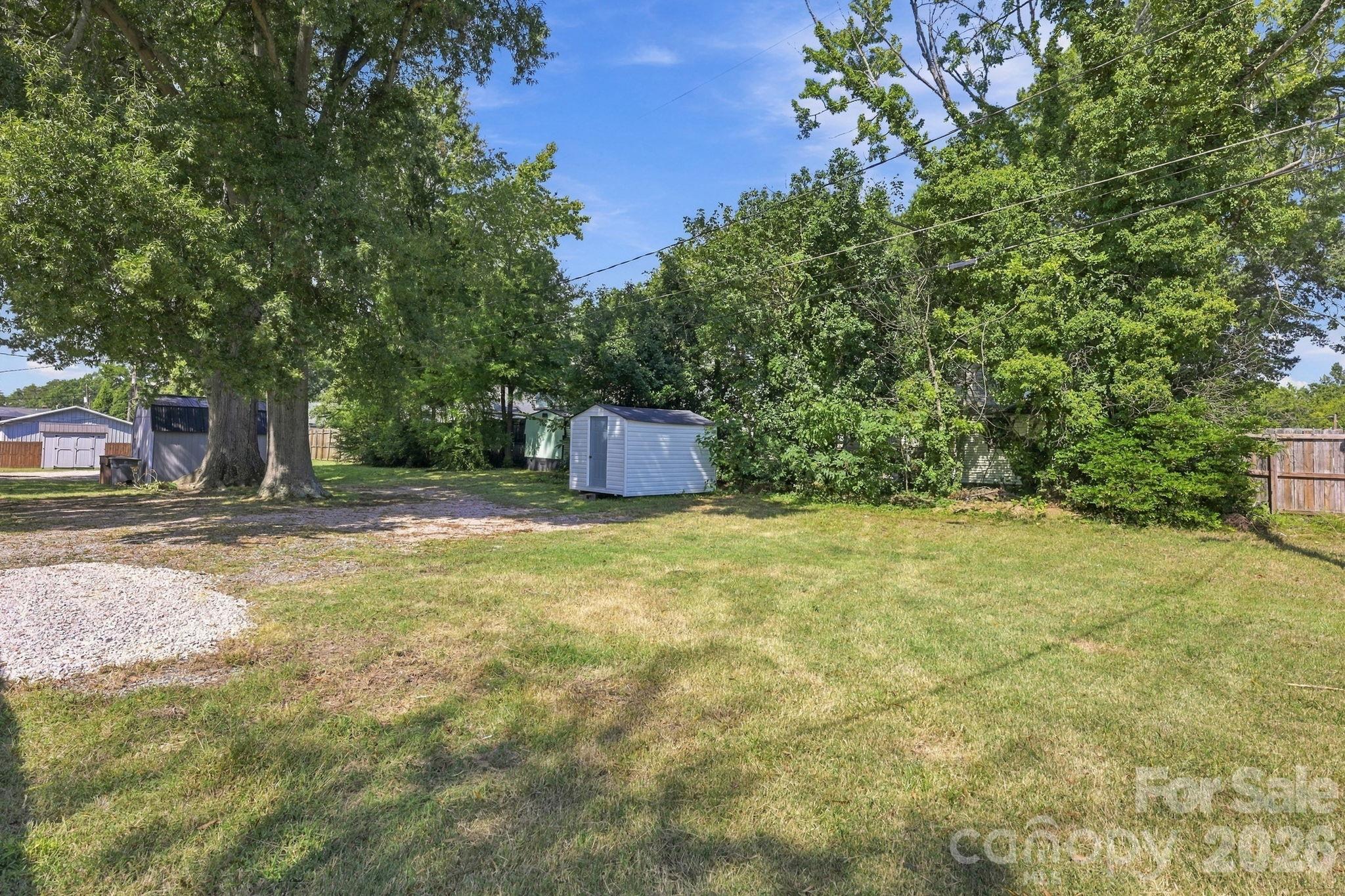 1006 W C Street Property Photo 20
