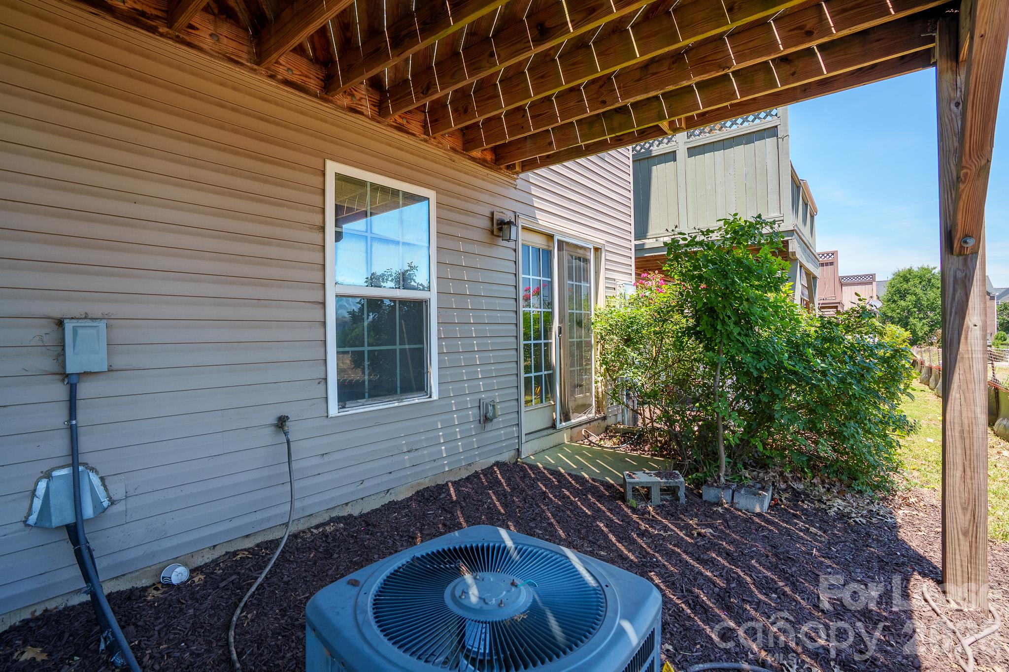 2302 Rachelwood Drive Property Photo 4