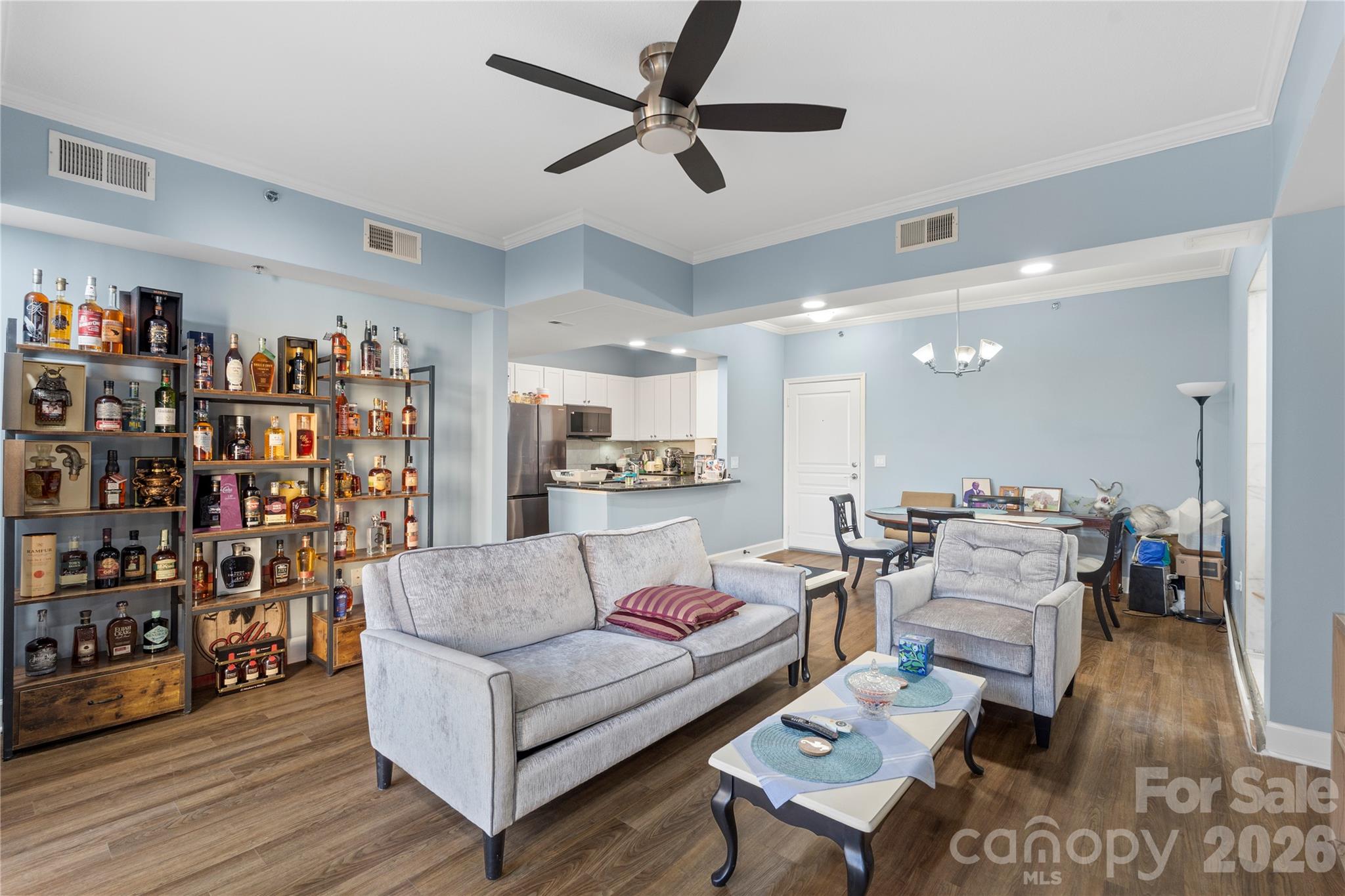 1315 East Boulevard 509 Property Photo 7