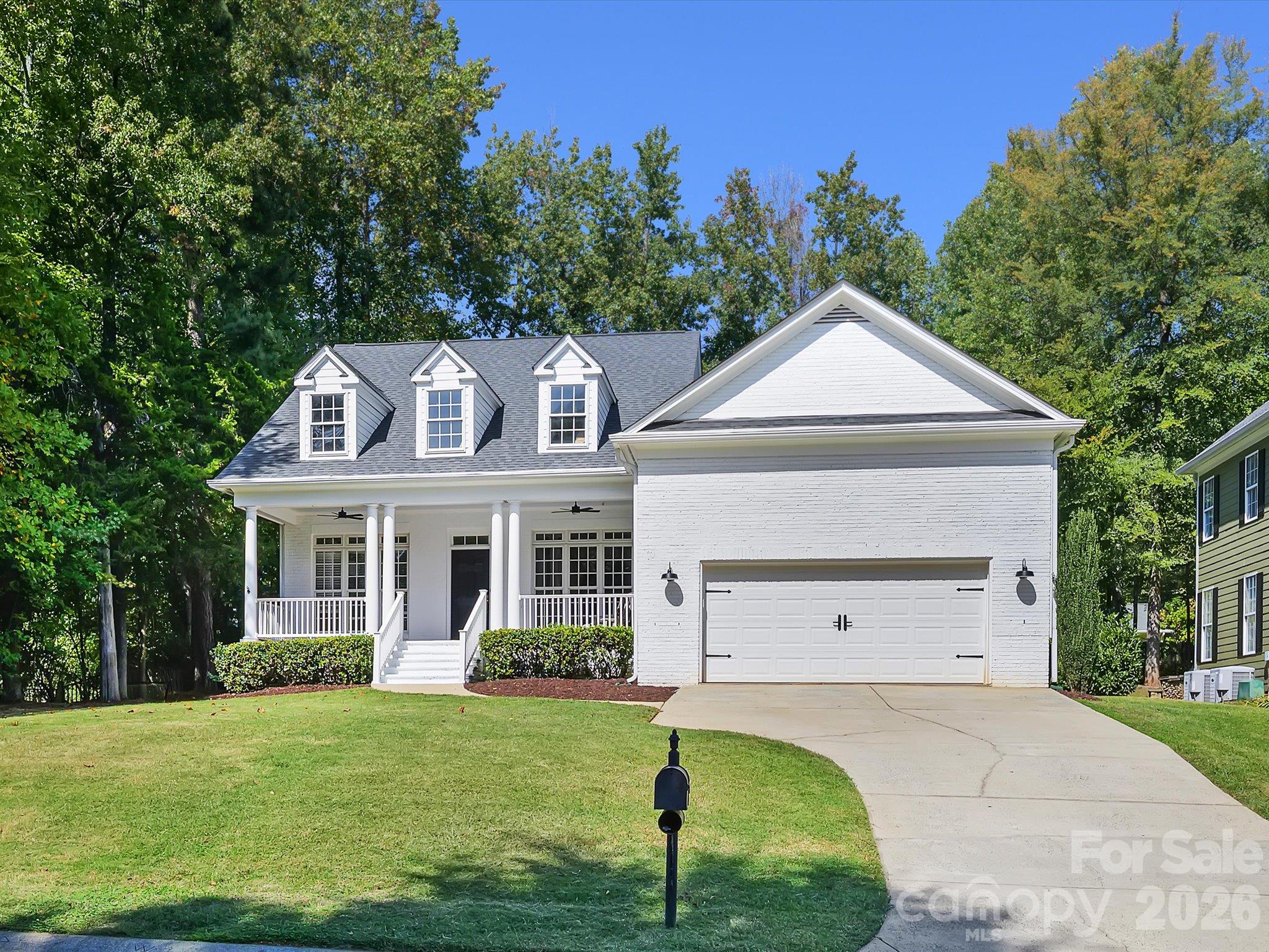 21325 Summerbrook Drive Property Photo 3