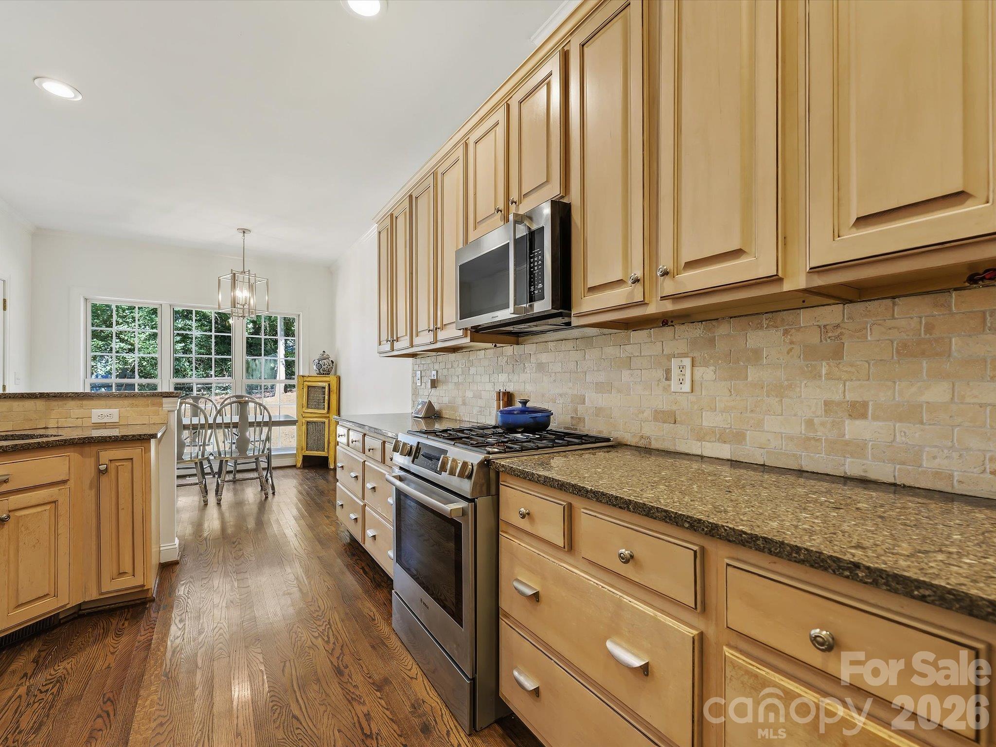 21325 Summerbrook Drive Property Photo 21